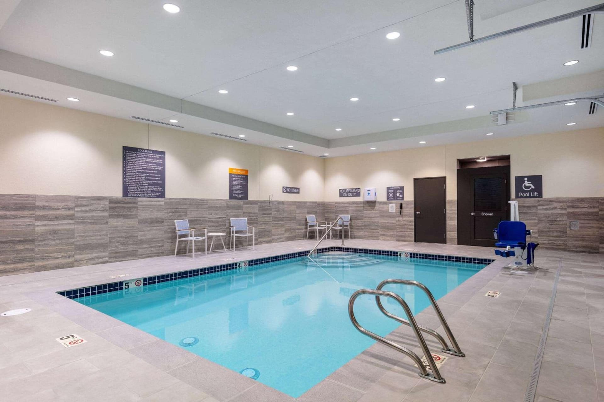 La Quinta Inn & Suites by Wyndham Centralia gallery photo in Centralia, WA — image 4