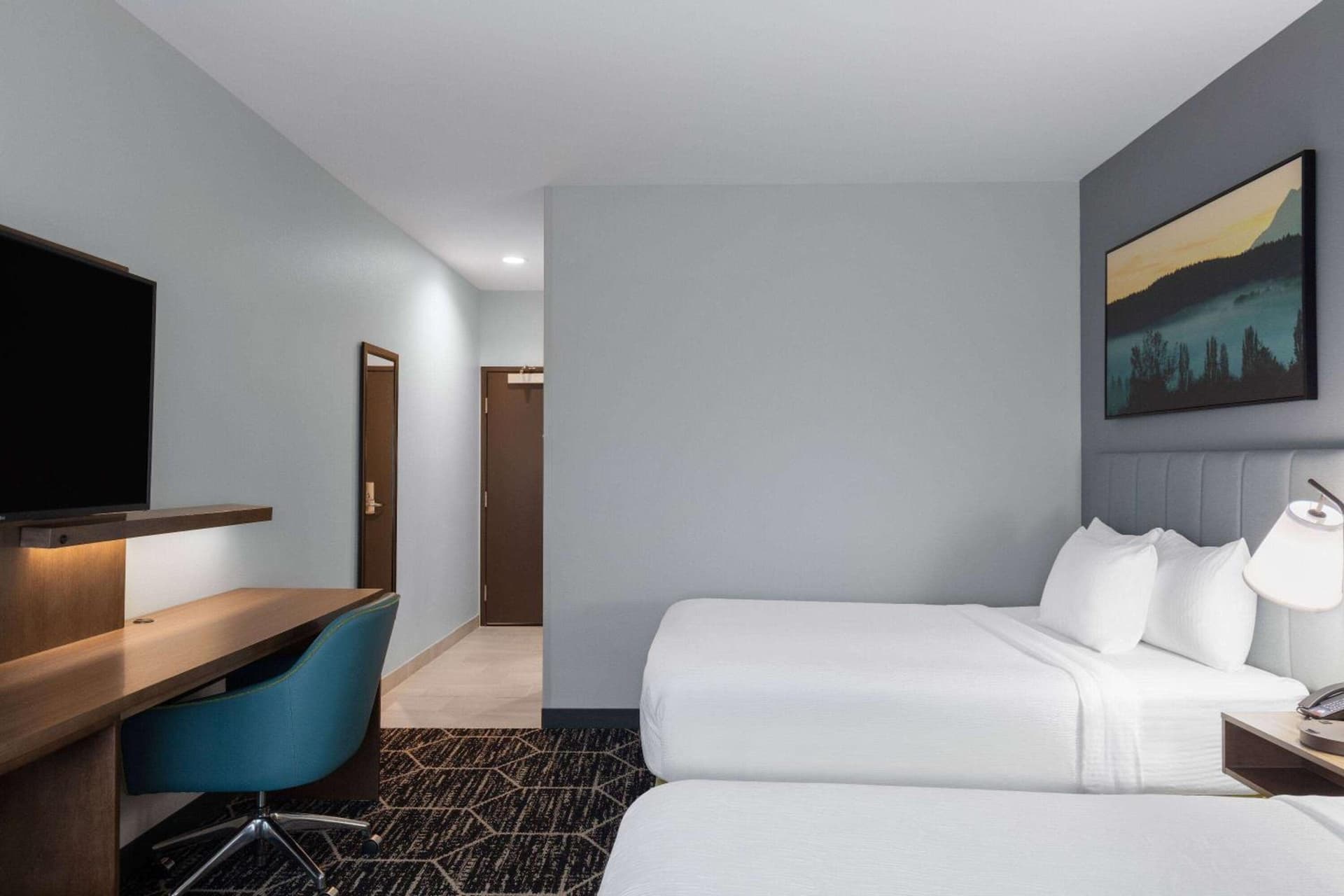 La Quinta Inn & Suites by Wyndham Centralia gallery photo in Centralia, WA — image 13