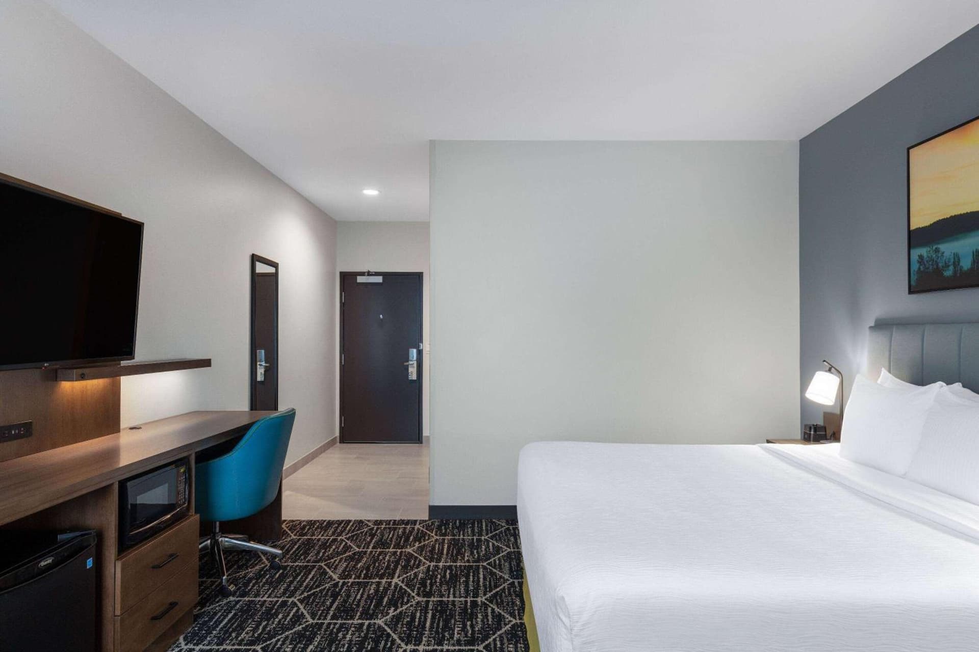 La Quinta Inn & Suites by Wyndham Centralia gallery photo in Centralia, WA — image 24