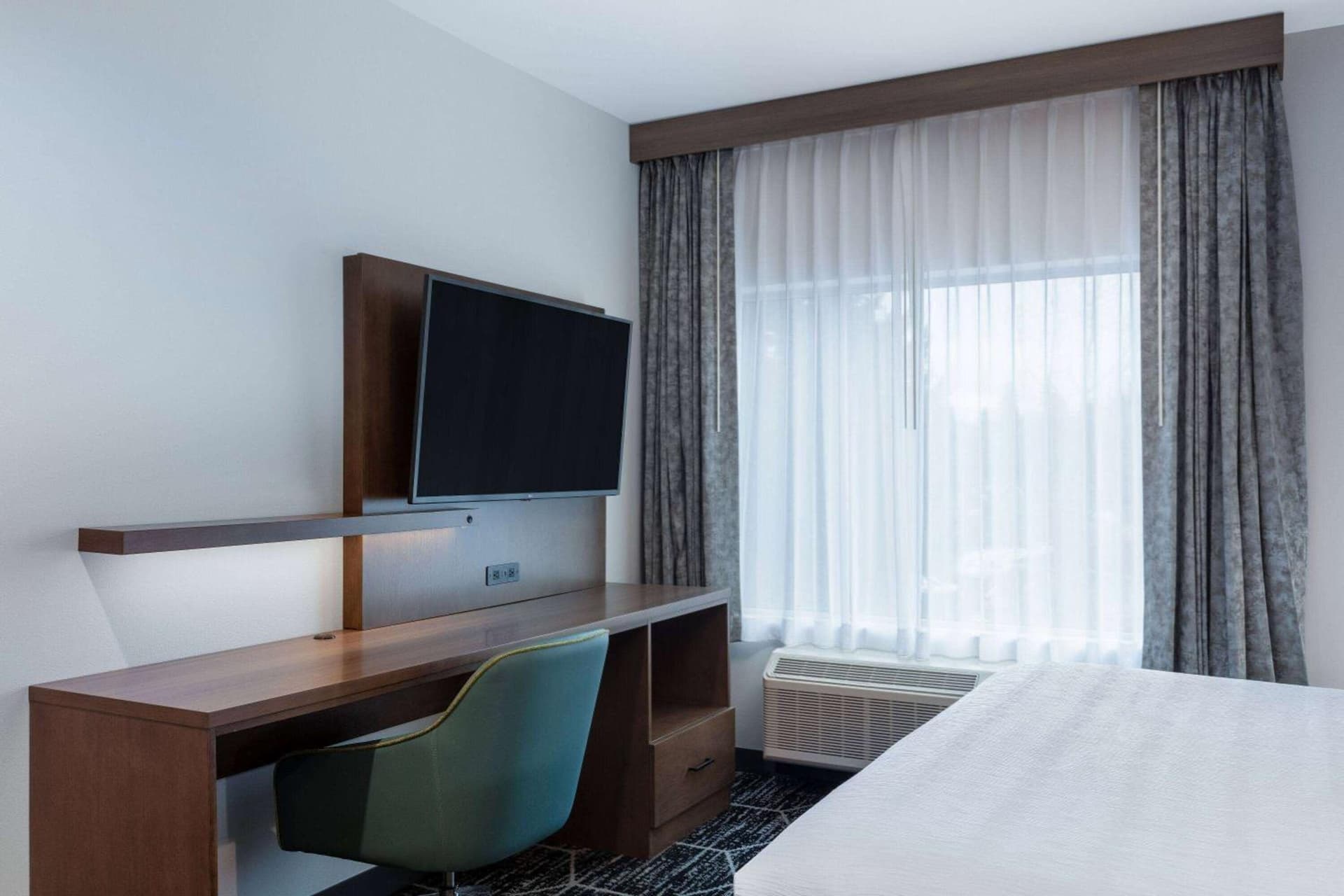 La Quinta Inn & Suites by Wyndham Centralia gallery photo in Centralia, WA — image 32
