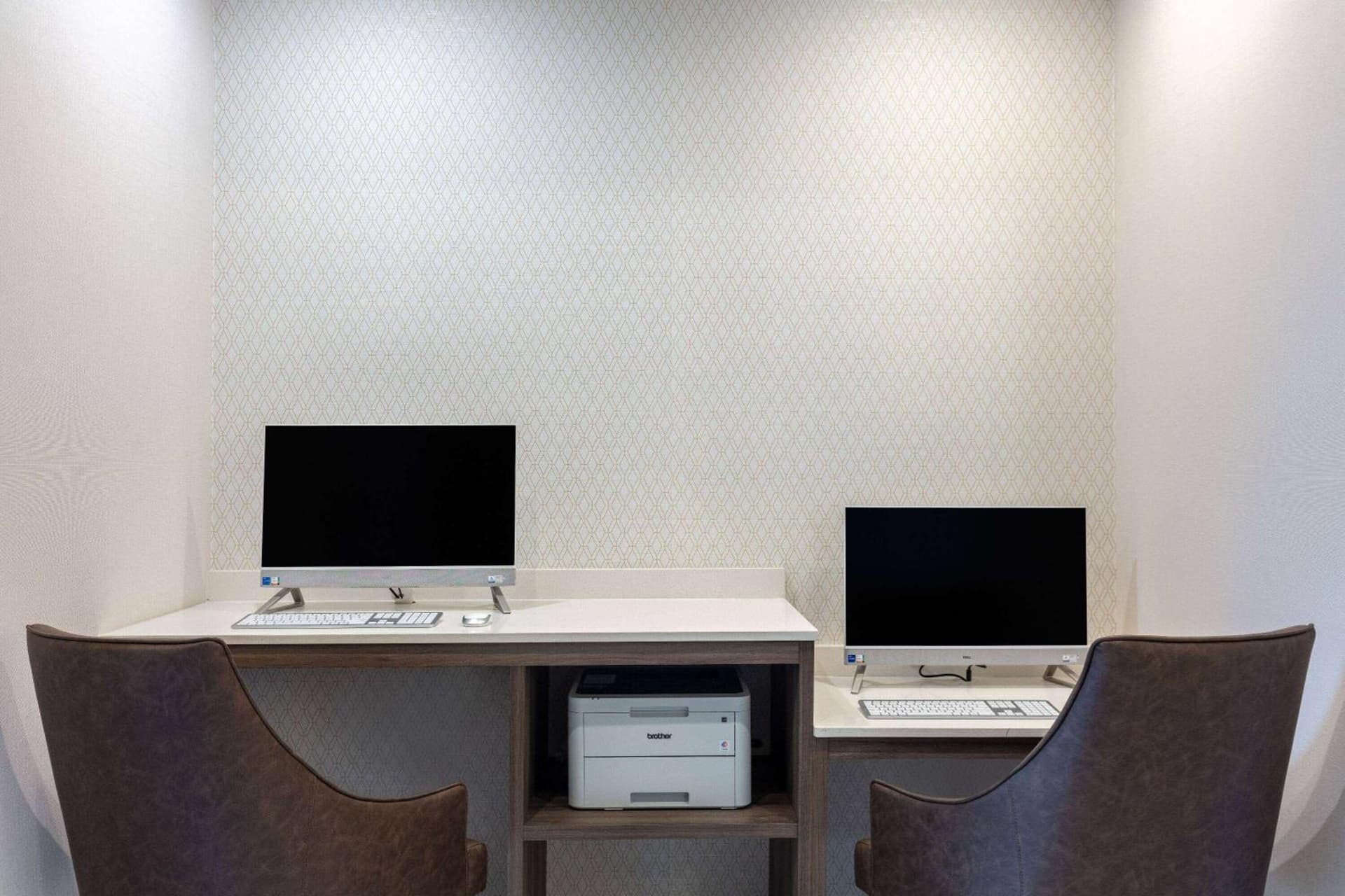 La Quinta Inn & Suites by Wyndham Centralia gallery photo in Centralia, WA — image 15
