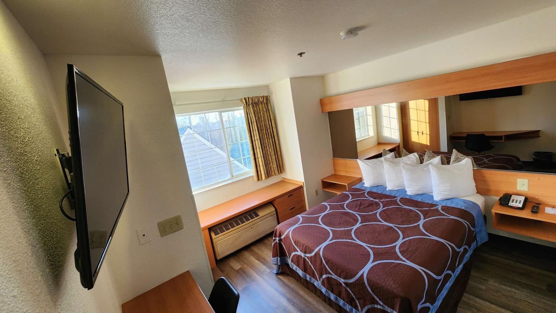 SureStay by Best Western Sacramento South Natomas gallery photo in Sacramento, CA — image 12