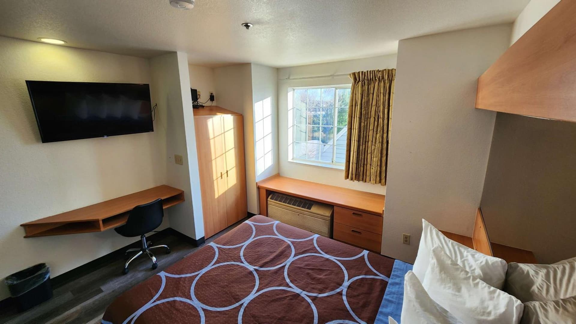 SureStay by Best Western Sacramento South Natomas gallery photo in Sacramento, CA — image 8