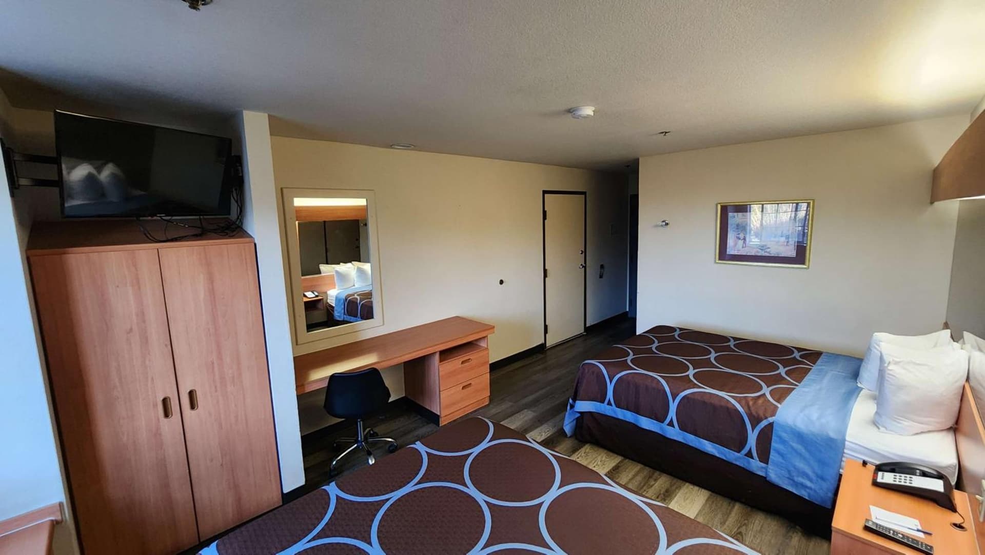 SureStay by Best Western Sacramento South Natomas gallery photo in Sacramento, CA — image 17