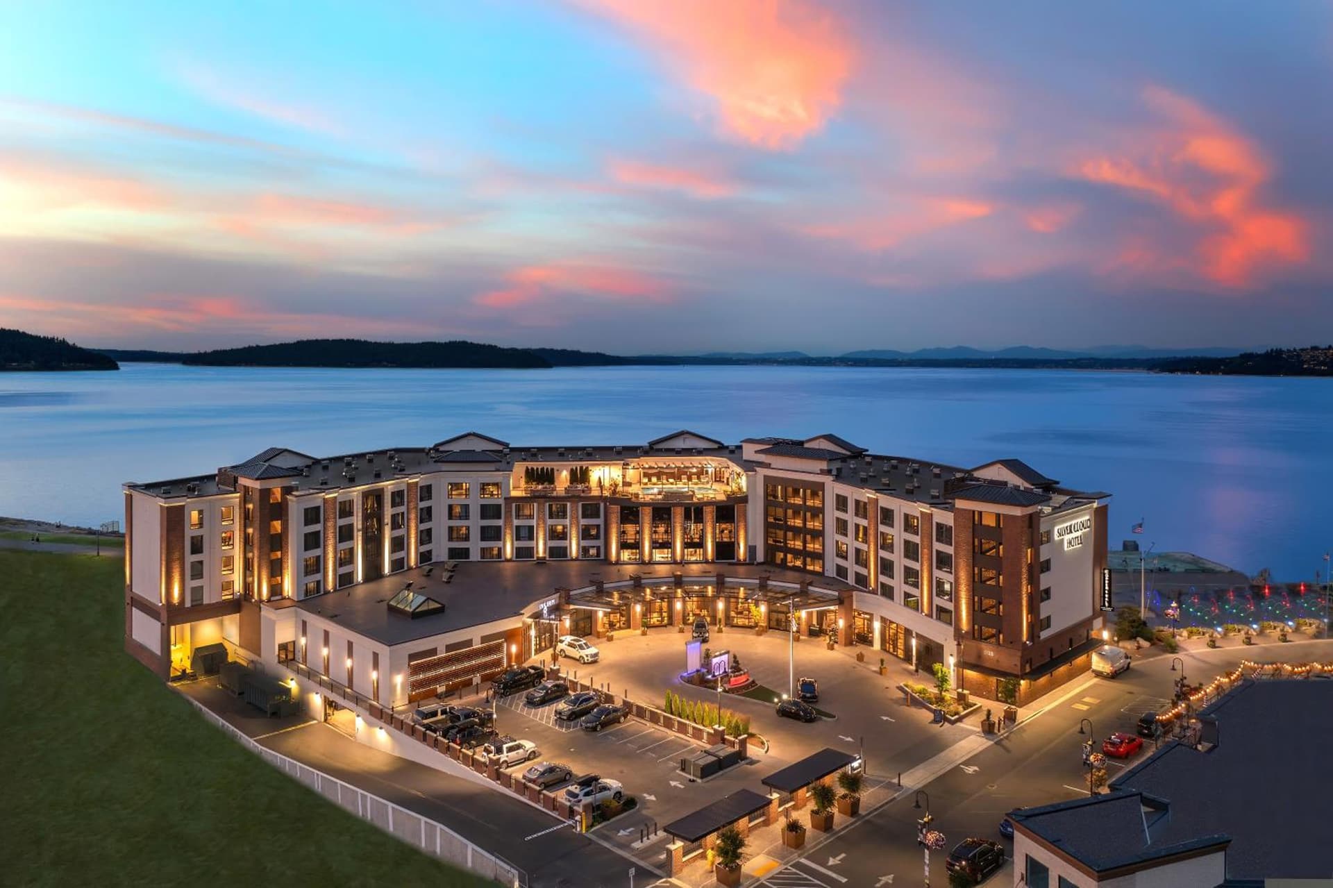 Silver Cloud Hotel Tacoma at Point Ruston Waterfront — hotel in Tacoma, Washington