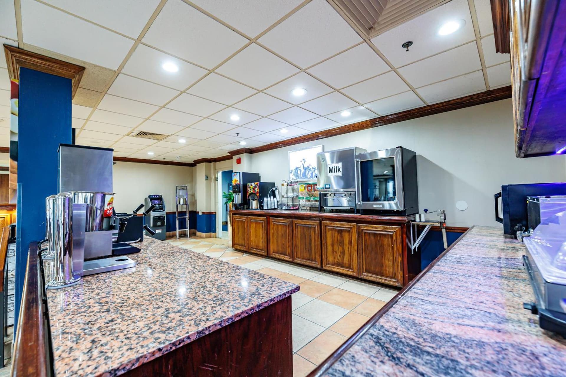 New Victorian Inn & Suites Omaha gallery photo in Omaha, NE — image 36