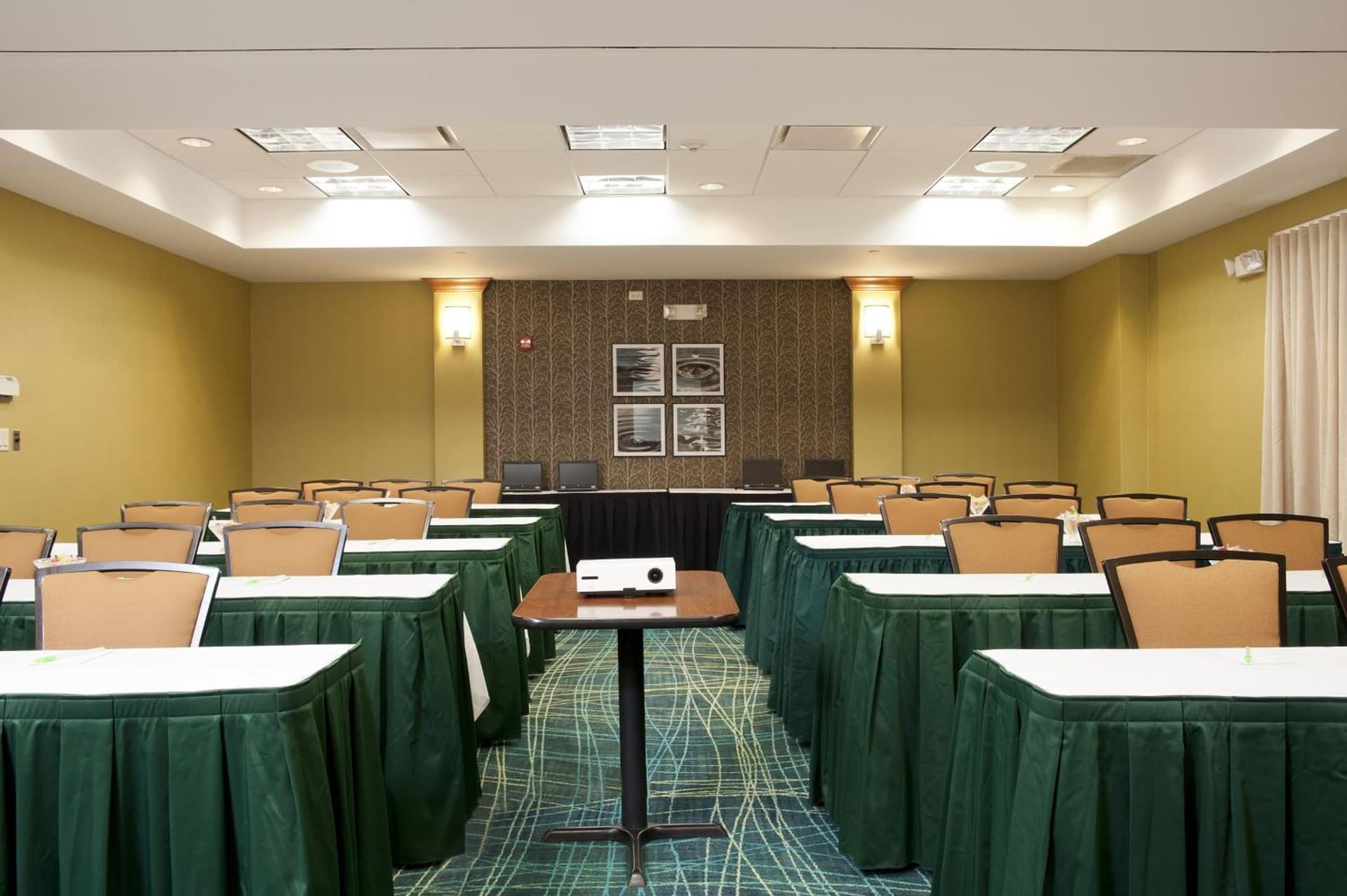 SpringHill Suites by Marriott Chicago Naperville Warrenville property views in Warrenville, IL — gallery photo 3