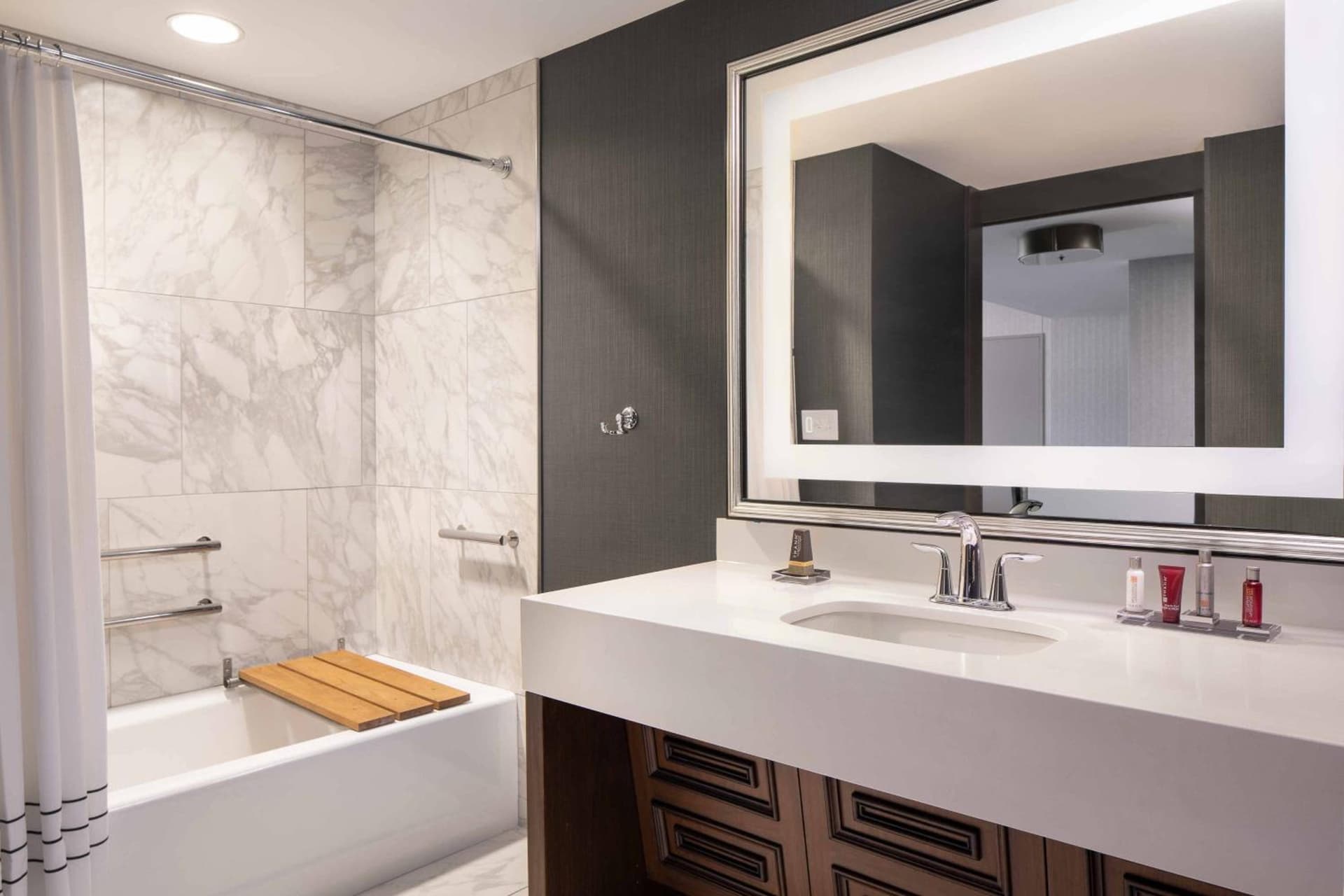 Omaha Marriott Downtown at the Capitol District gallery photo in Omaha, NE — image 45