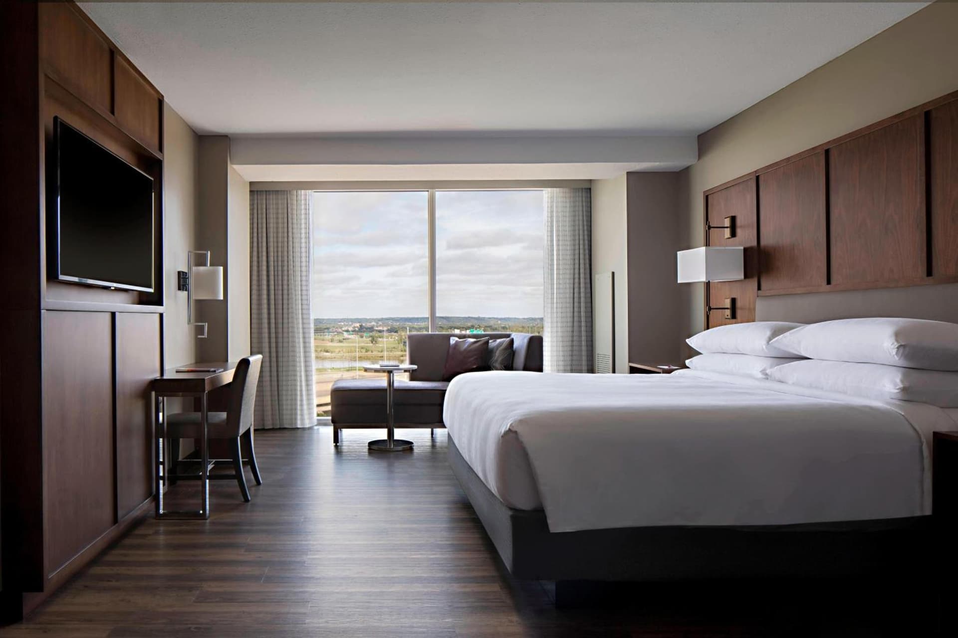 Omaha Marriott Downtown at the Capitol District gallery photo in Omaha, NE — image 61