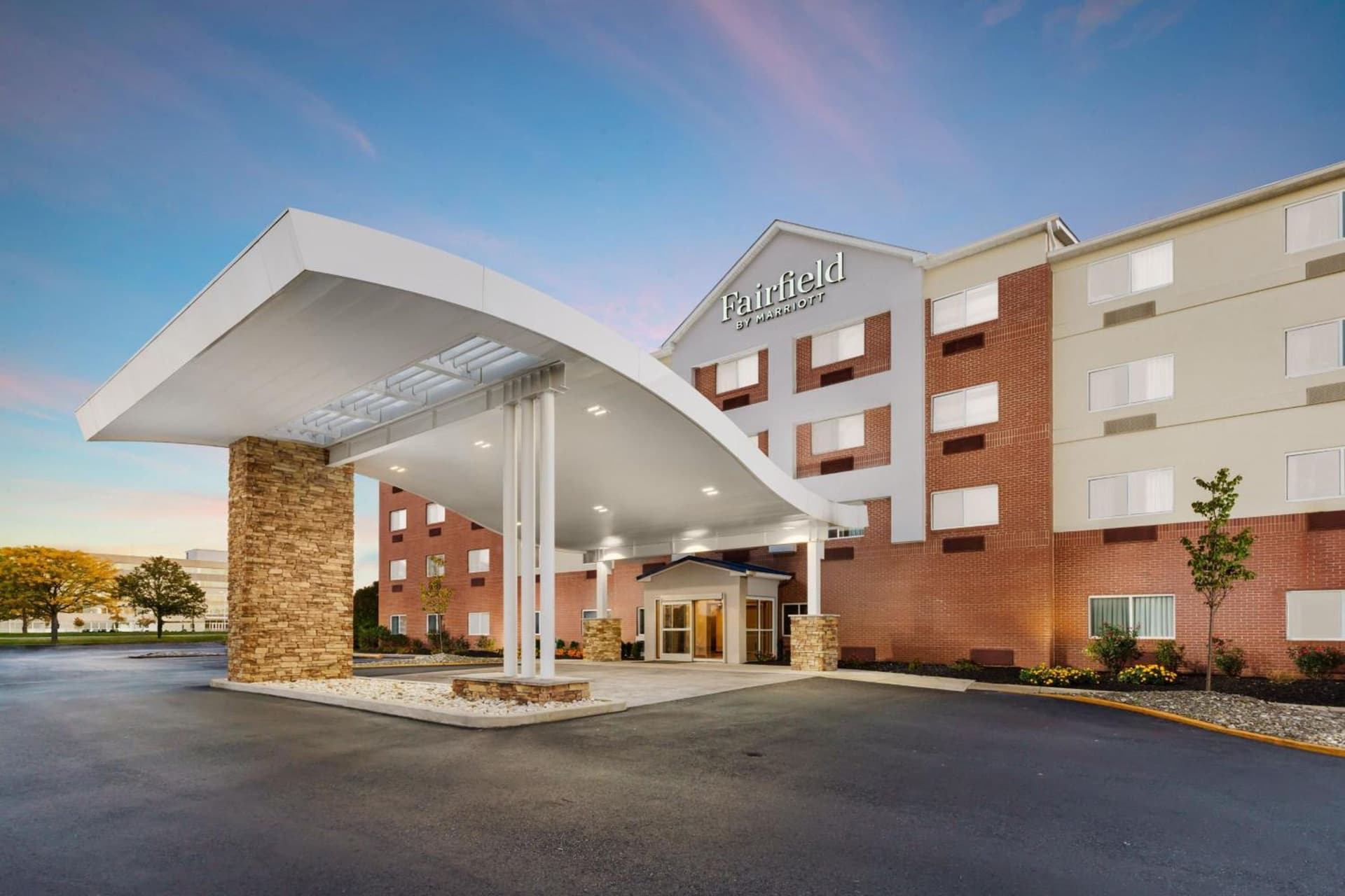 Fairfield Inn by Marriott Philadelphia Airport interior in Philadelphia, PA — gallery photo 2