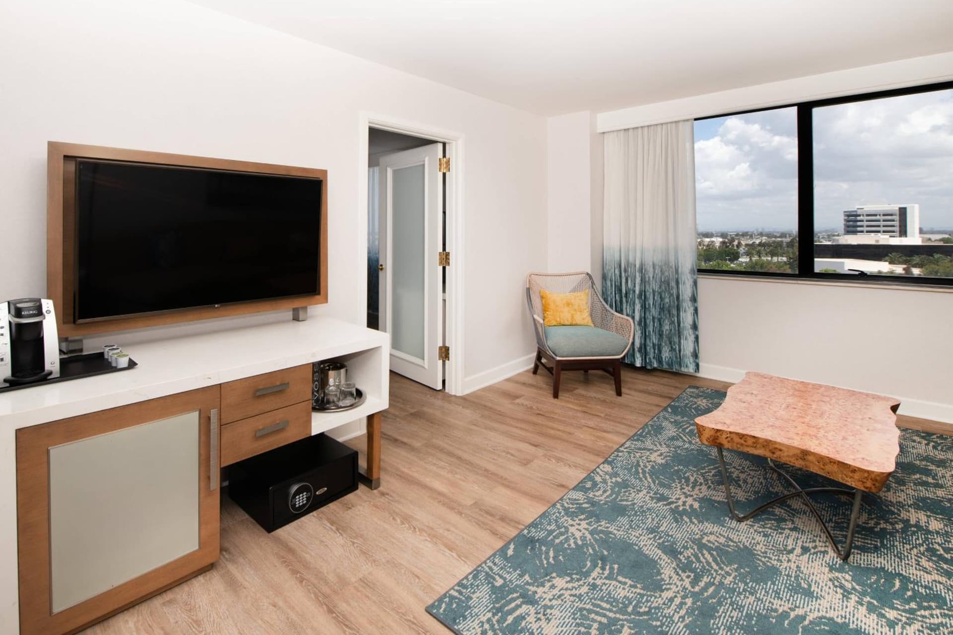 Renaissance Newport Beach Hotel property views in Newport Beach, CA — gallery photo 3