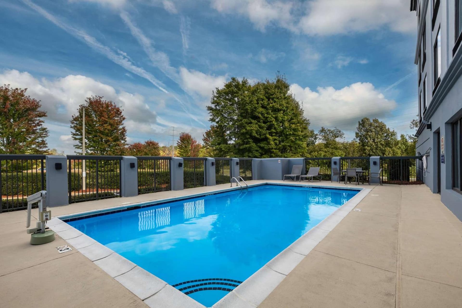 Wingate by Wyndham Charlotte Concord Mills/Speedway gallery photo in Concord, NC — image 86