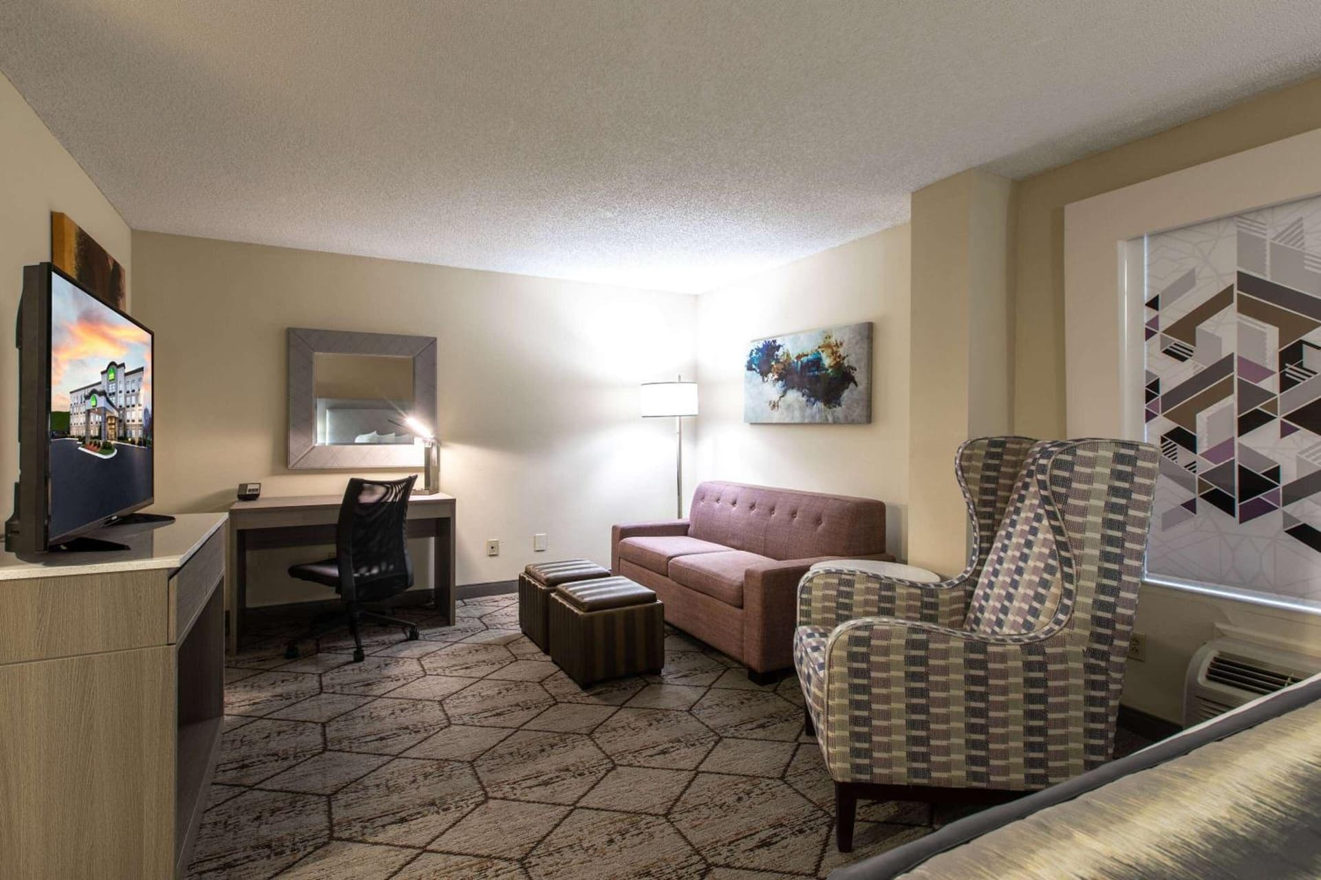 Wingate by Wyndham Charlotte Concord Mills/Speedway gallery photo in Concord, NC — image 99