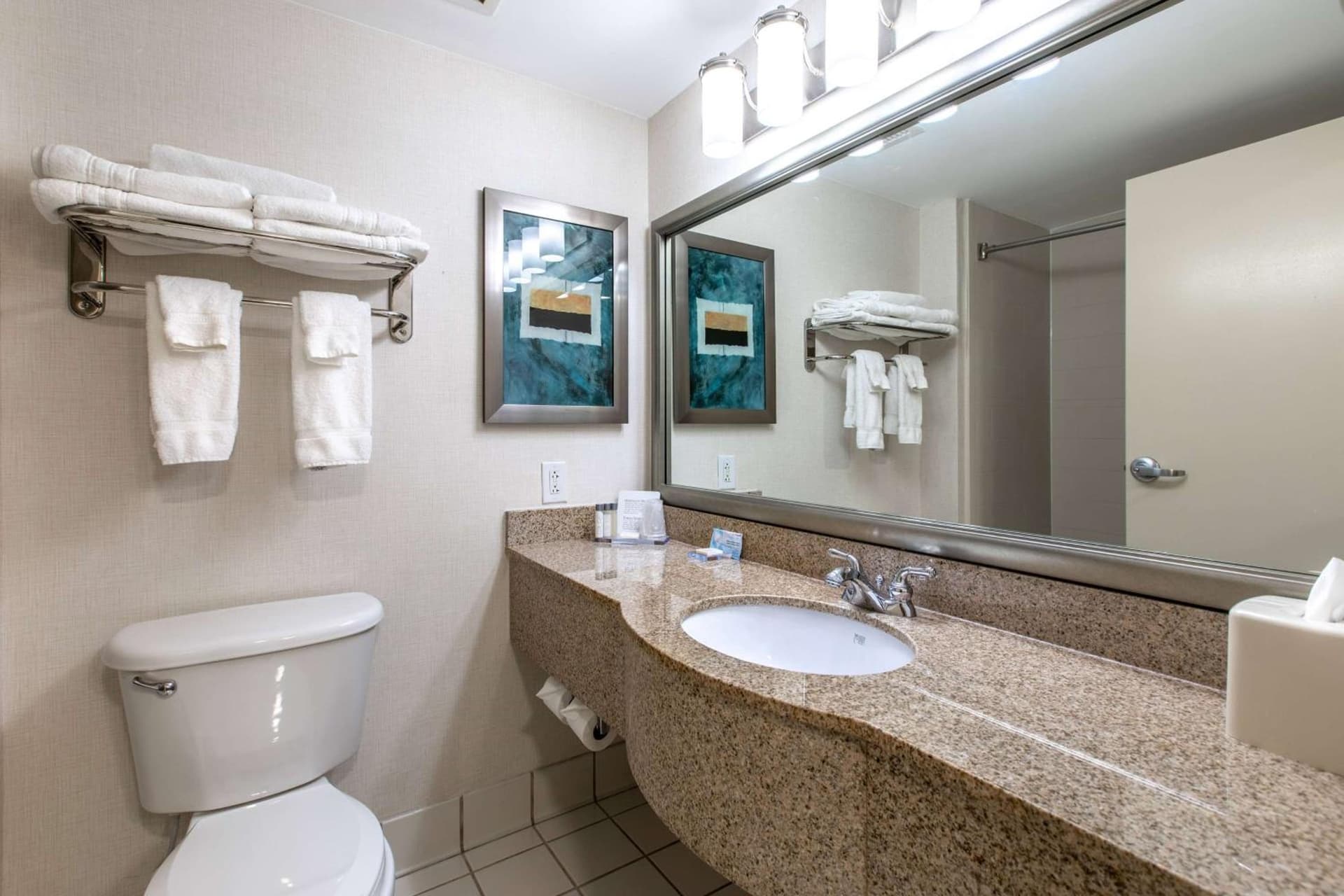 Wingate by Wyndham Charlotte Concord Mills/Speedway gallery photo in Concord, NC — image 111