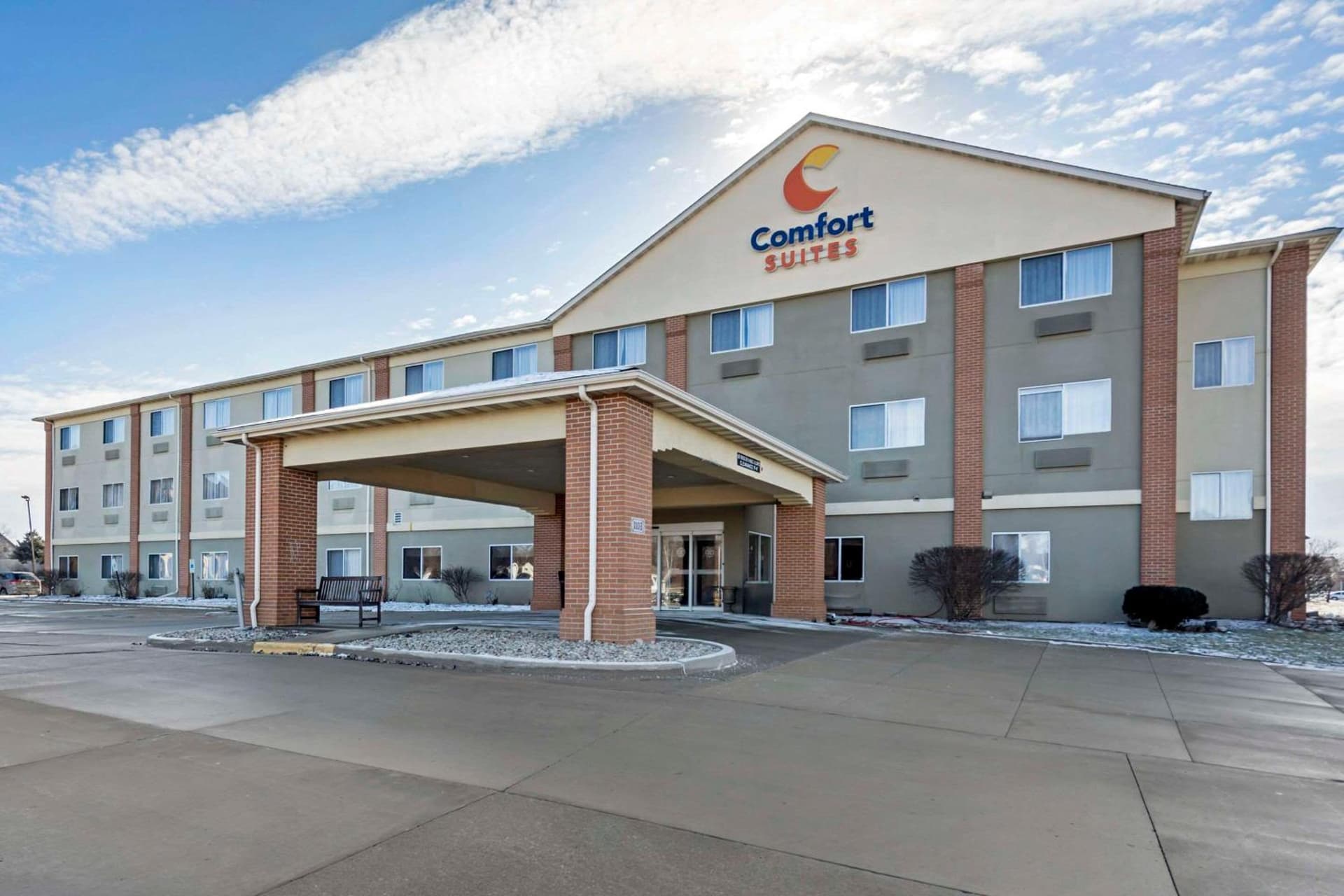 Comfort Suites Normal University area featured exterior or lobby in Bloomington, IL — similar hotel