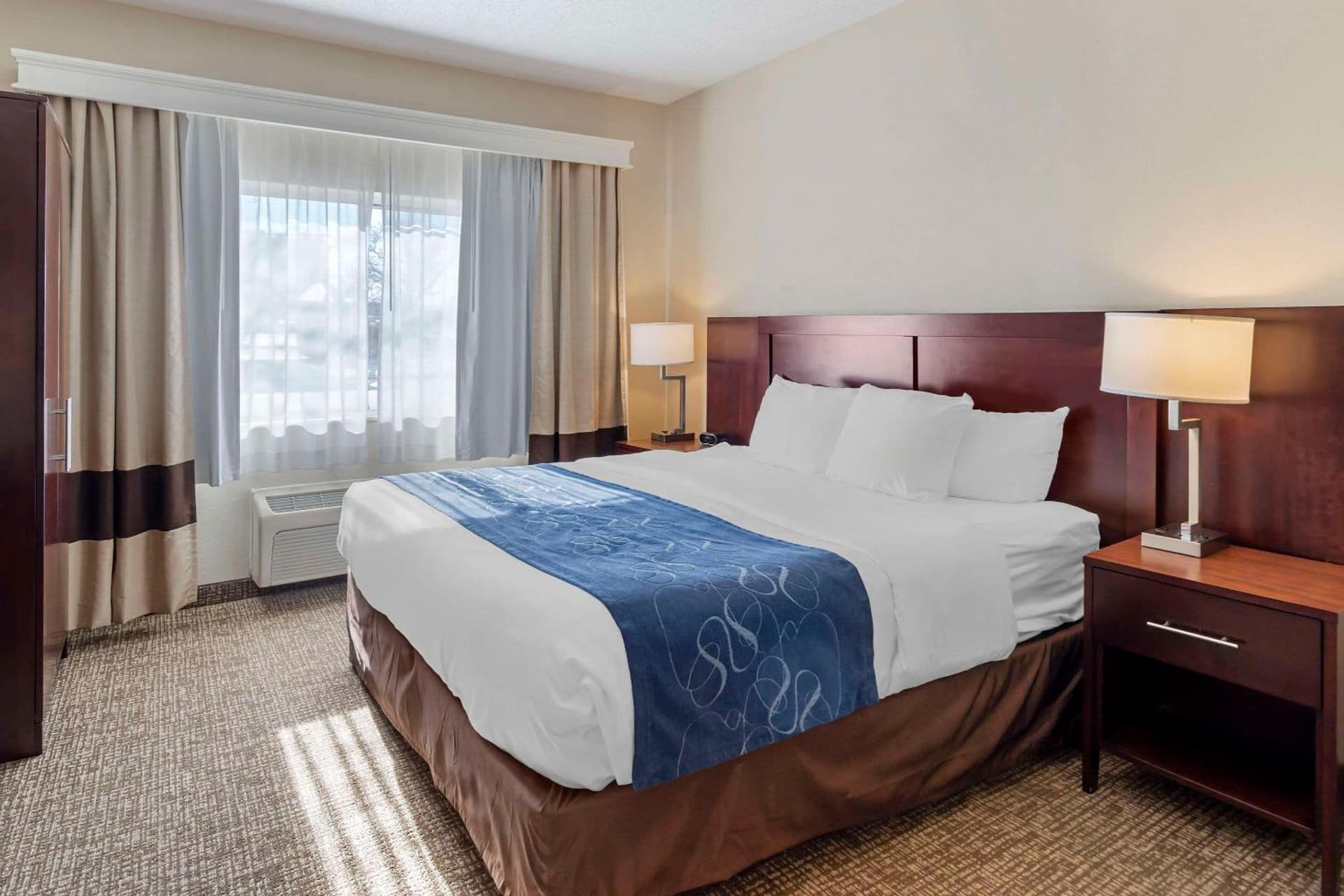 Comfort Suites Normal University area gallery photo in Bloomington, IL — image 11