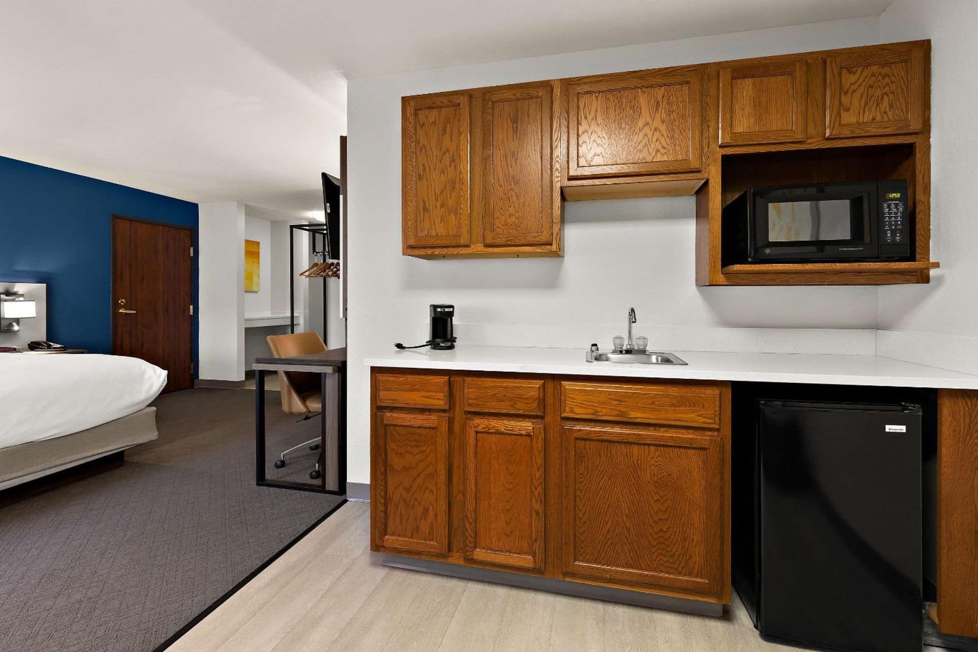Comfort Inn & Suites Fremont gallery photo in Fremont, OH — image 42