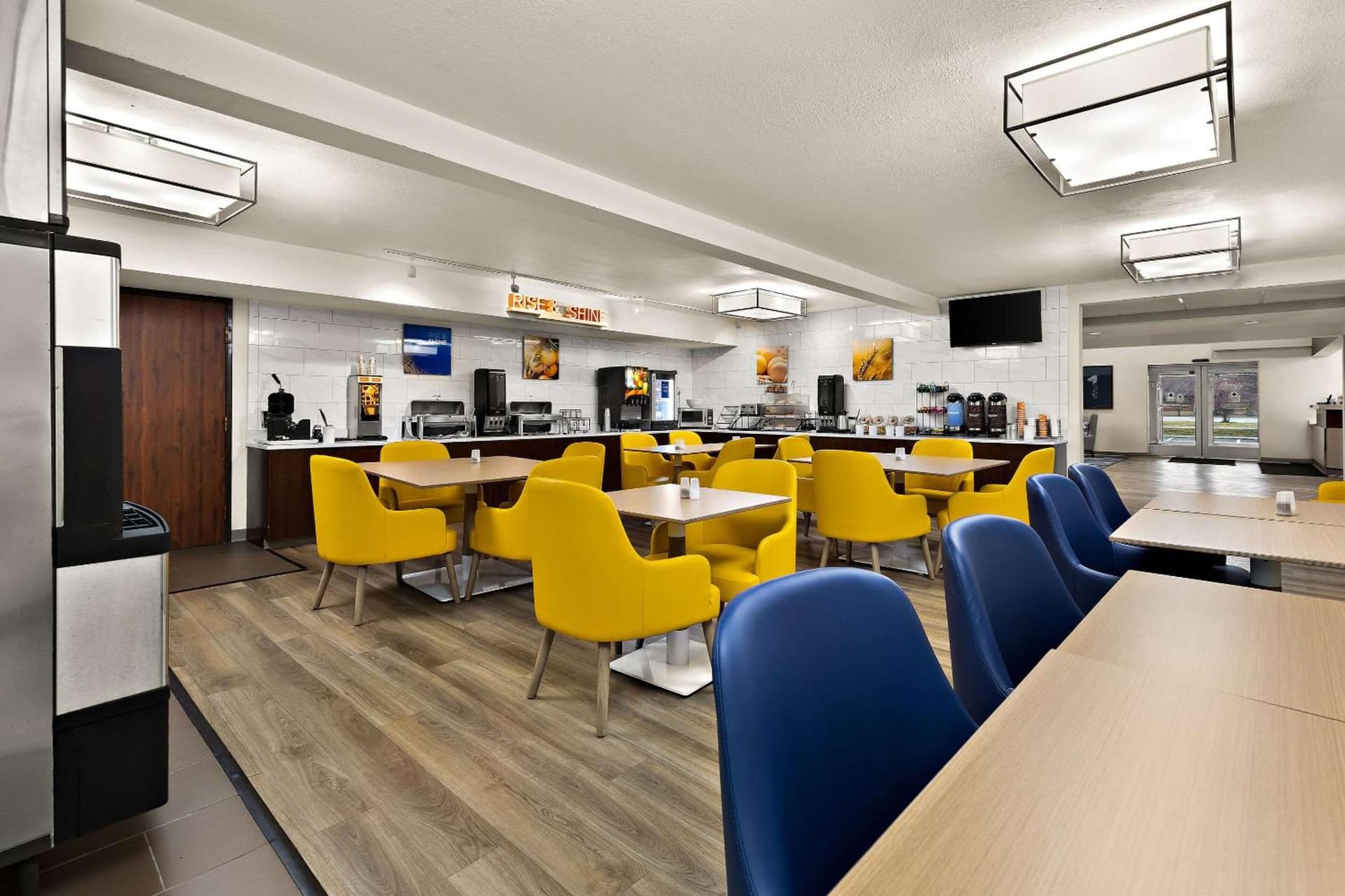 Comfort Inn & Suites Fremont gallery photo in Fremont, OH — image 35