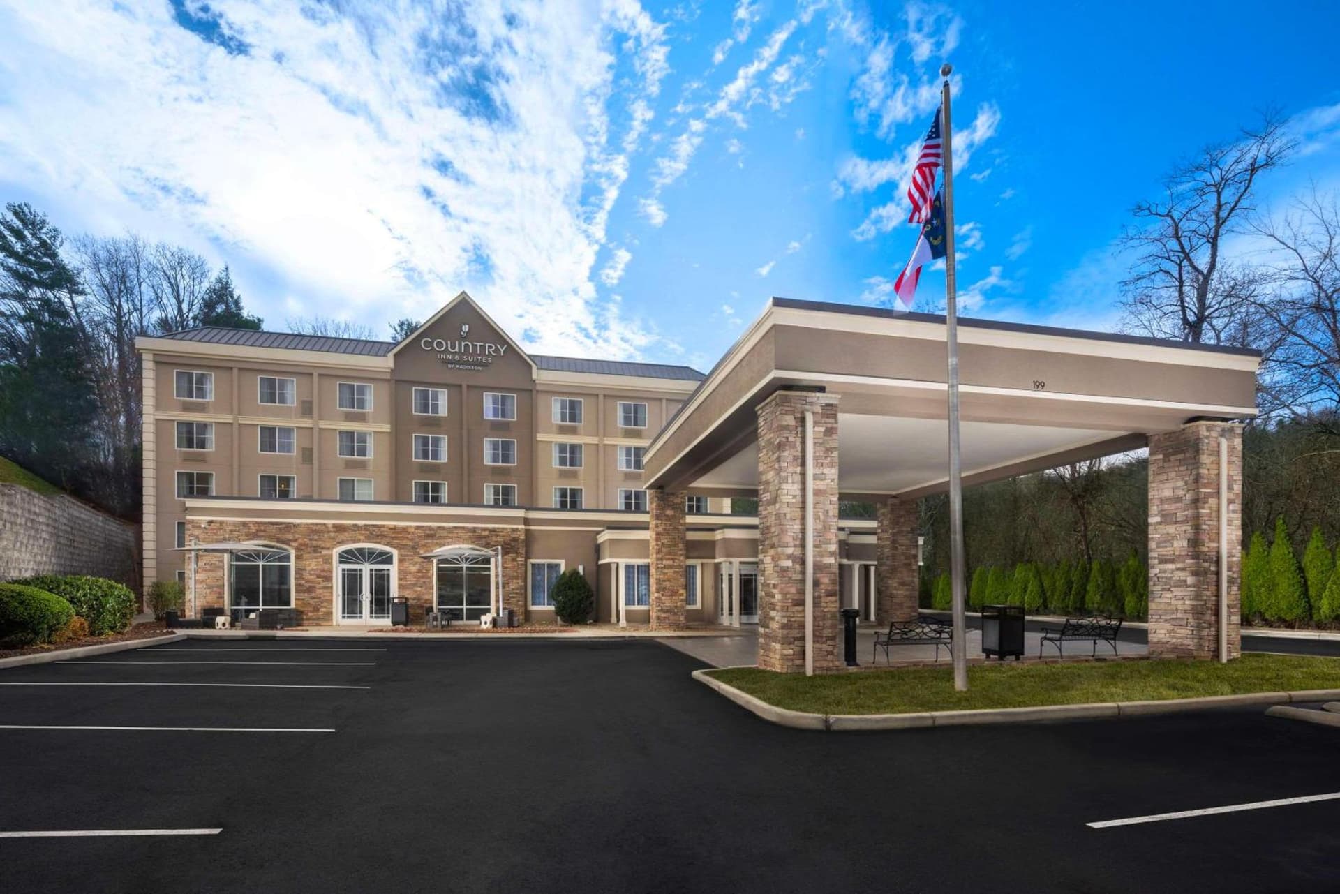 La Quinta Inn & Suites by Wyndham Downtown Asheville — hotel in Asheville, North Carolina