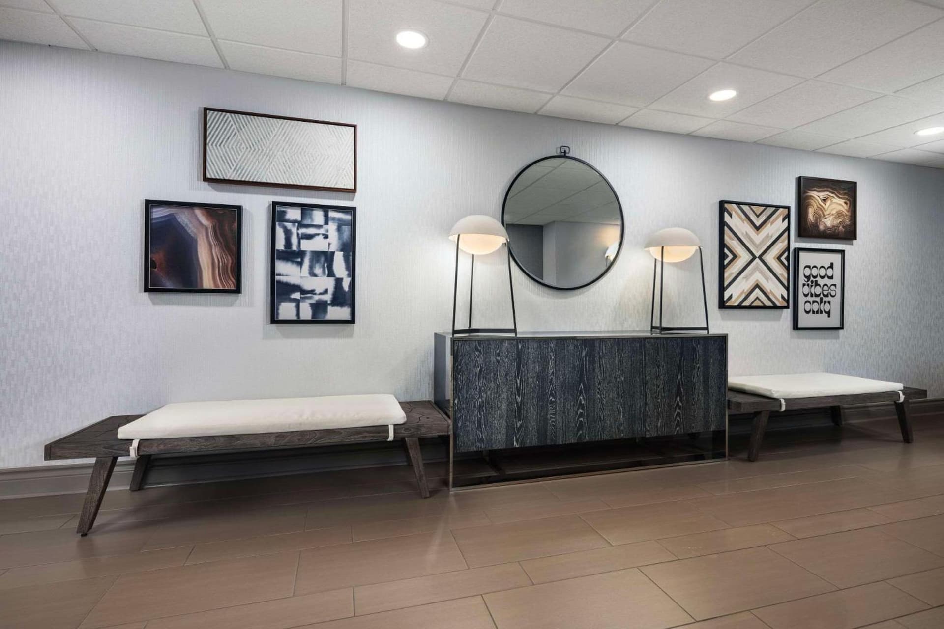 La Quinta Inn & Suites by Wyndham Downtown Asheville gallery photo in Asheville, NC — image 68