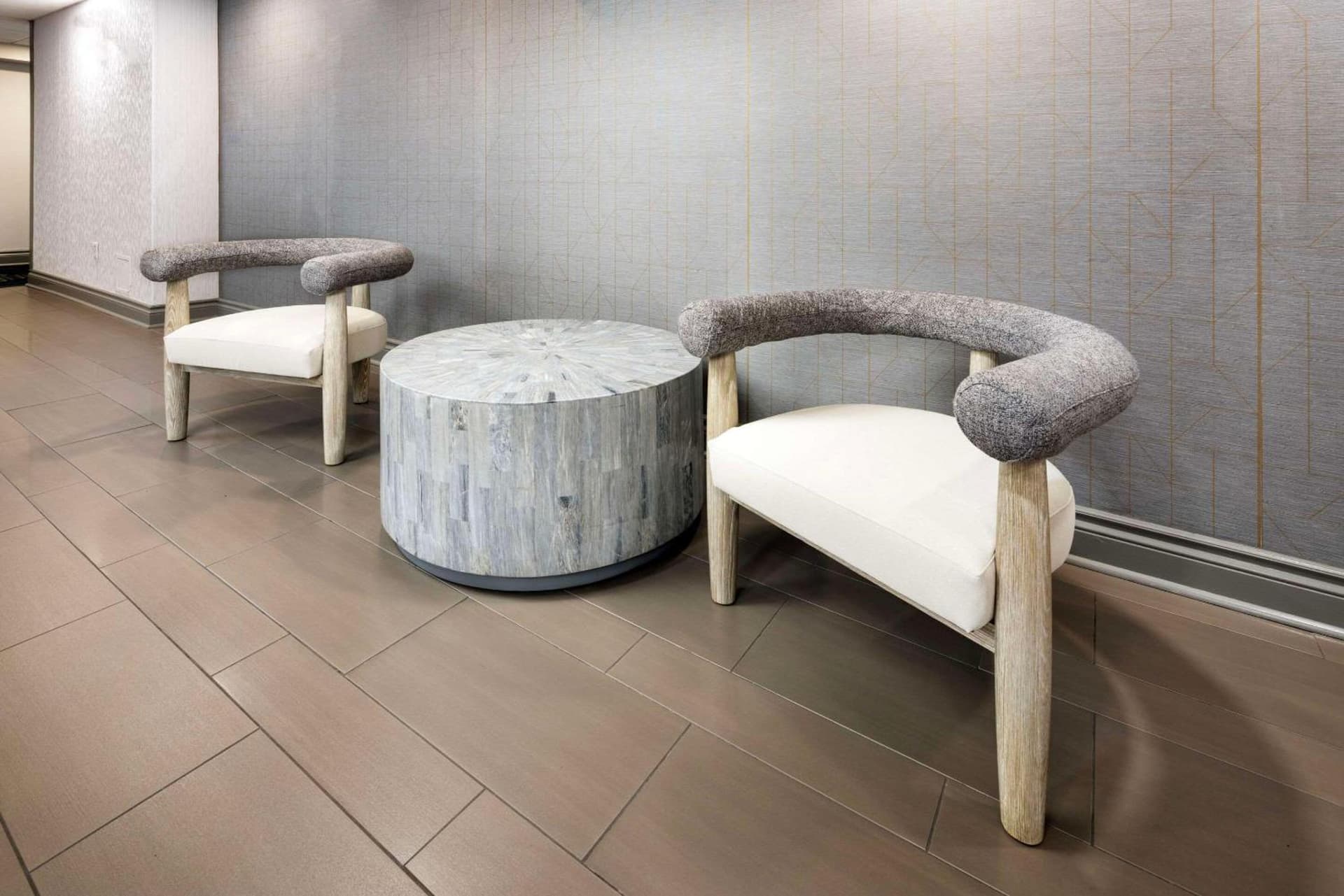 La Quinta Inn & Suites by Wyndham Downtown Asheville gallery photo in Asheville, NC — image 30