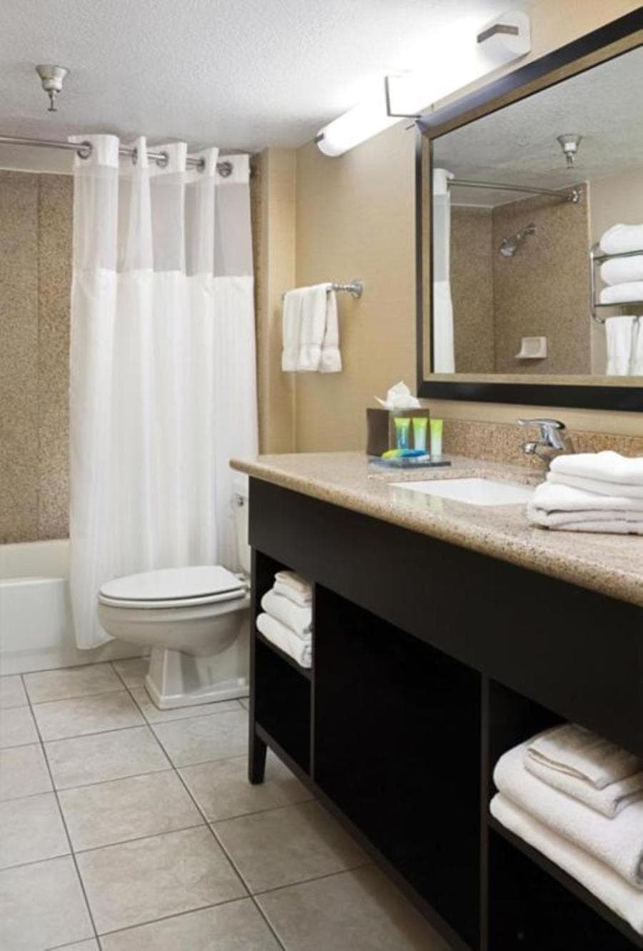 Radisson Hotel Bismarck gallery photo in Bismarck, ND — image 21