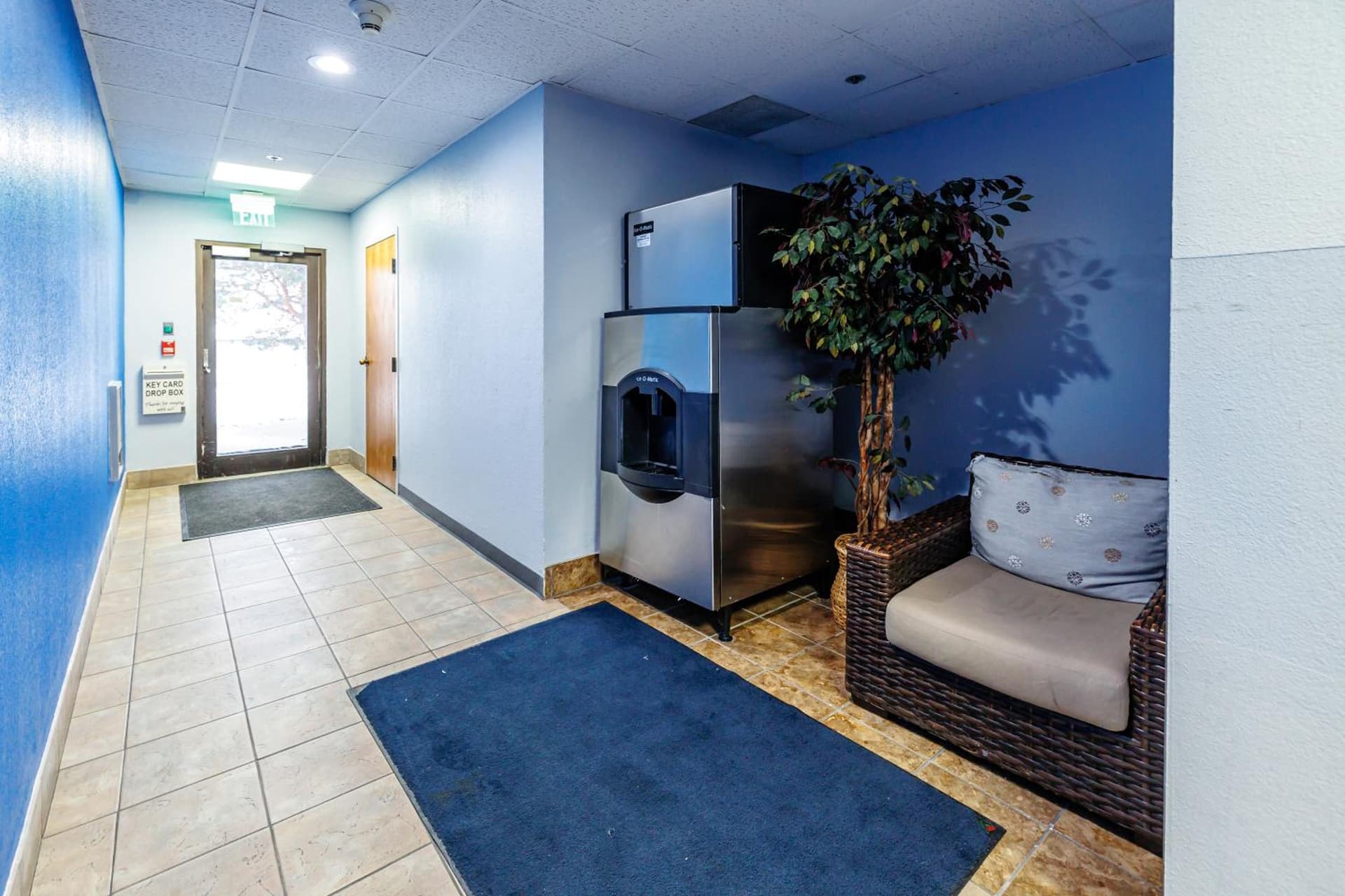 New Victorian Inn & Suites Omaha gallery photo in Omaha, NE — image 31