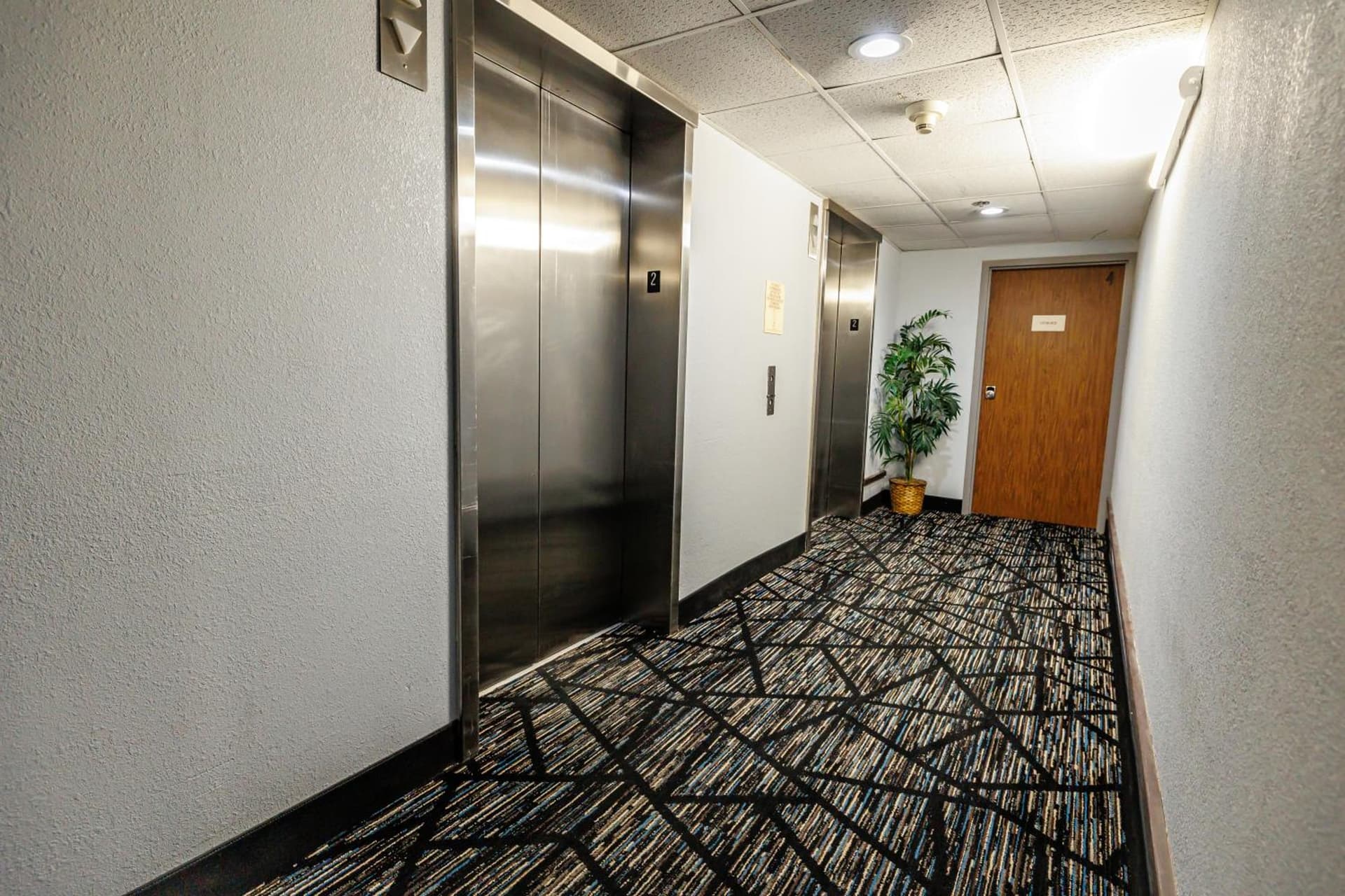 New Victorian Inn & Suites Omaha gallery photo in Omaha, NE — image 35