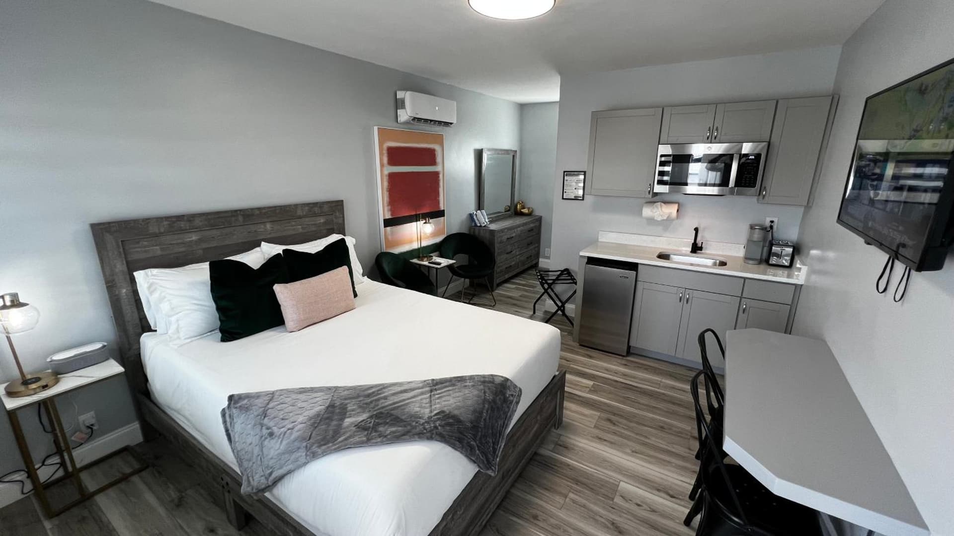 Oceano Suites Daytona Beach property views in Daytona Beach, FL — gallery photo 3