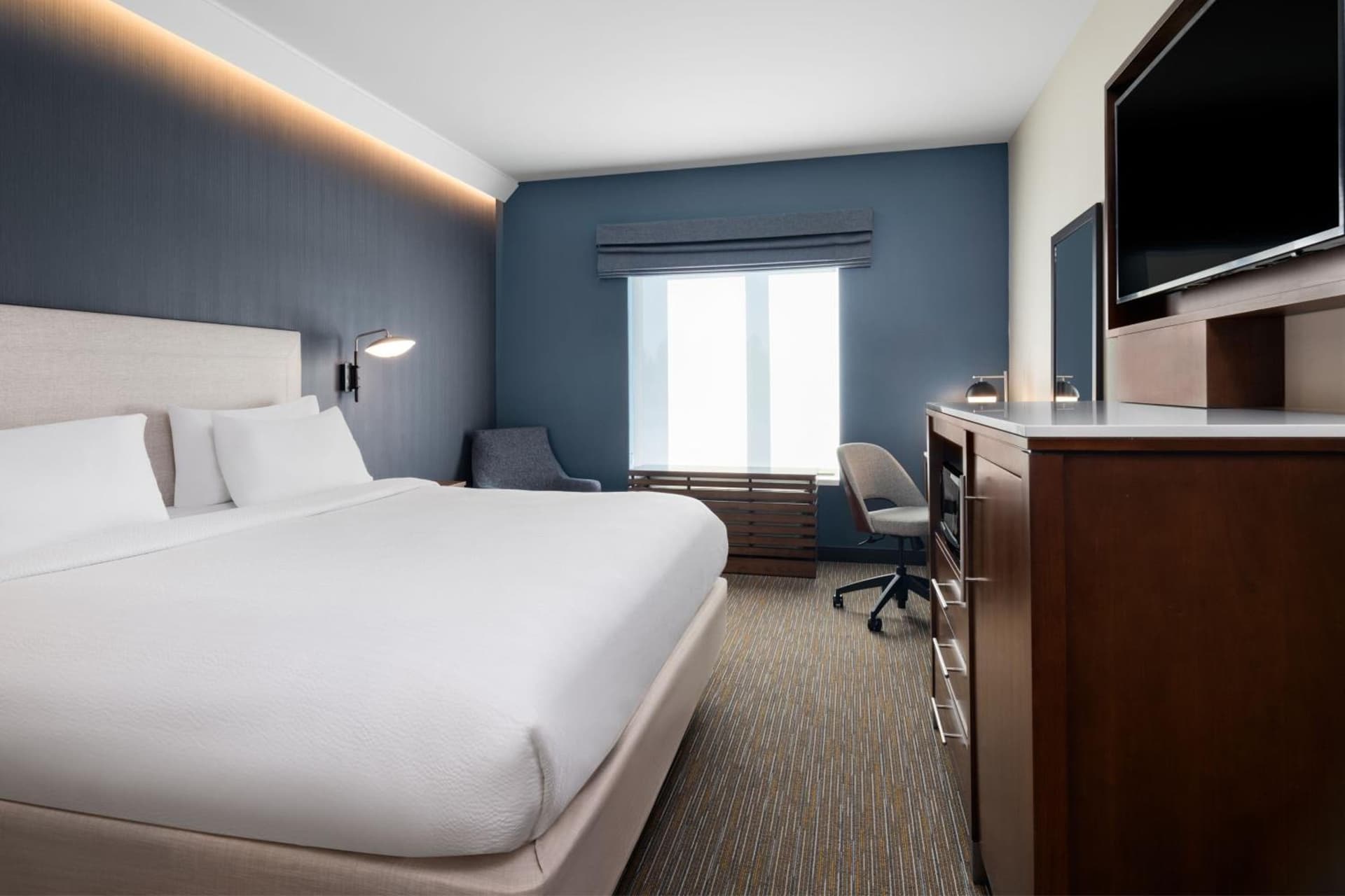 Courtyard by Marriott Seattle SeaTac Airport interior in Seattle, WA — gallery photo 2