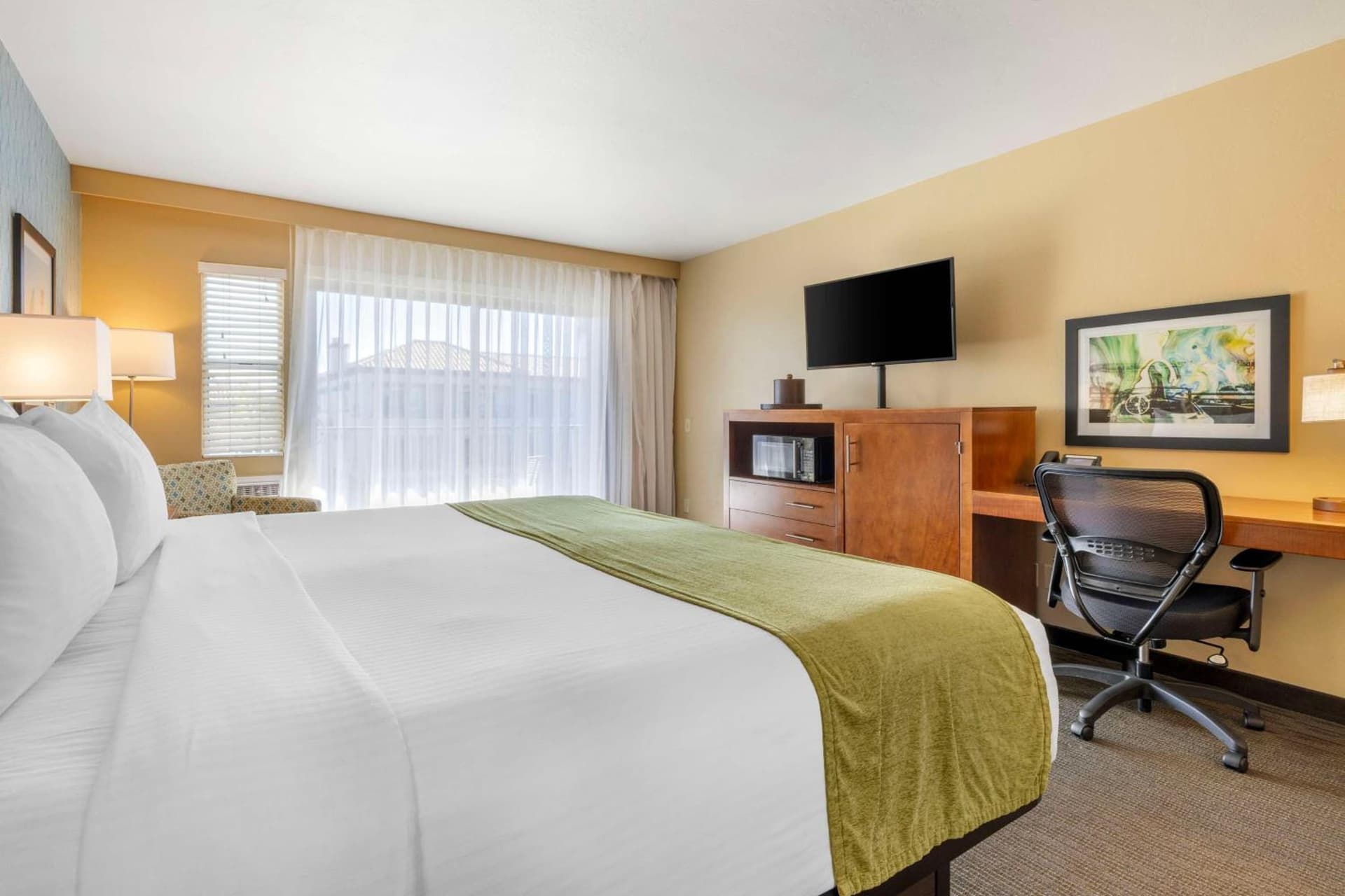 Best Western Plus Beach View Lodge Carlsbad gallery photo in Carlsbad, CA — image 14