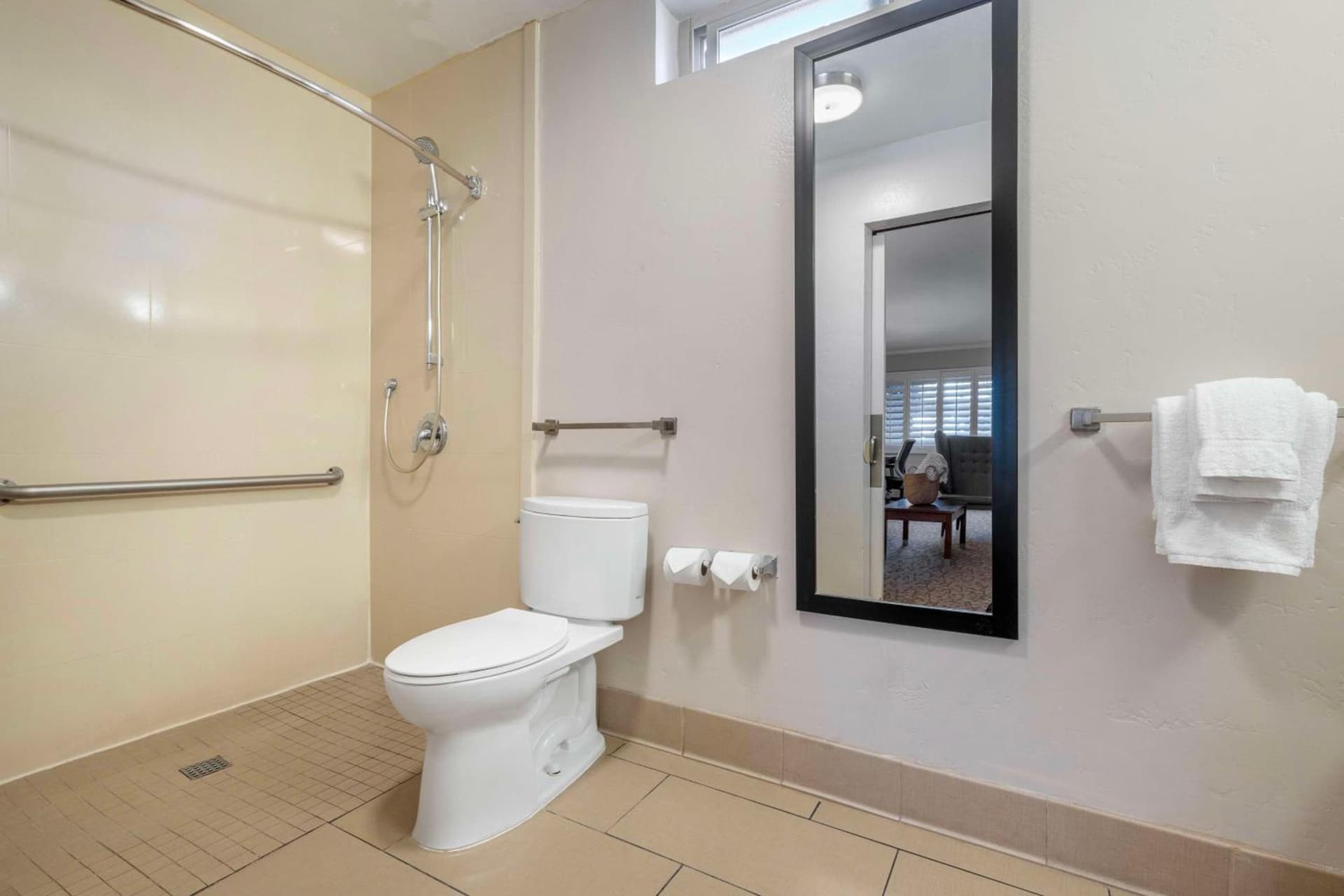 Best Western Plus Beach View Lodge Carlsbad gallery photo in Carlsbad, CA — image 31