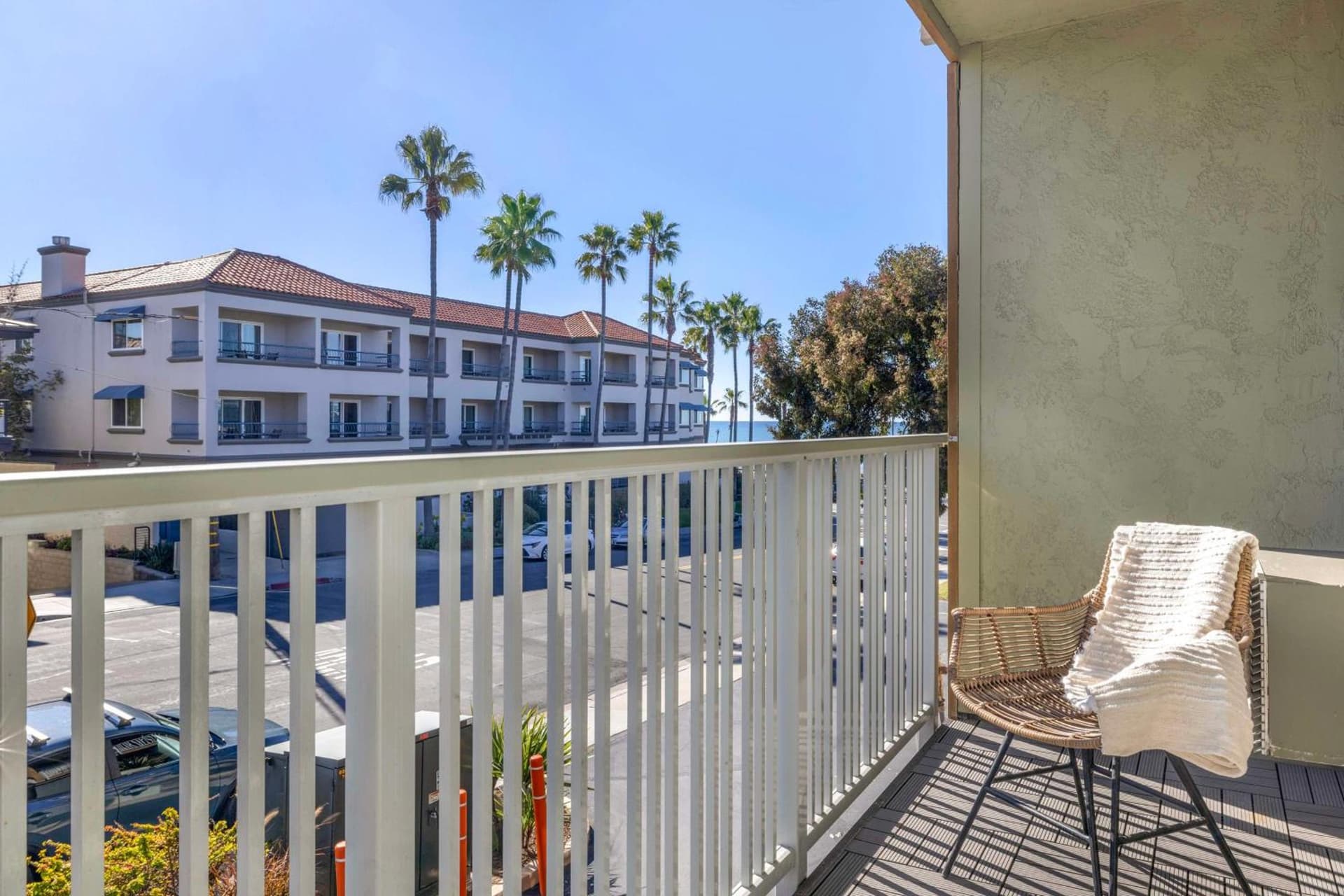 Best Western Plus Beach View Lodge Carlsbad gallery photo in Carlsbad, CA — image 8