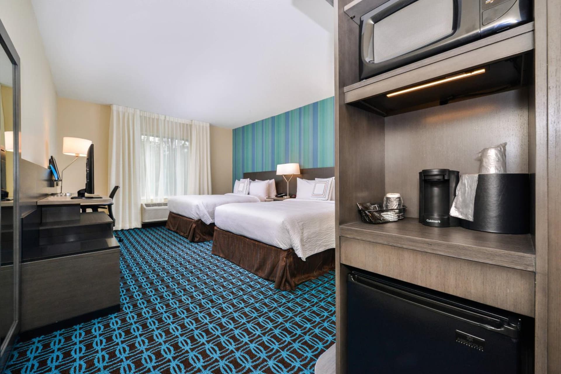 Fairfield Inn & Suites by Marriott Raleigh Cary interior in Cary, NC — gallery photo 2