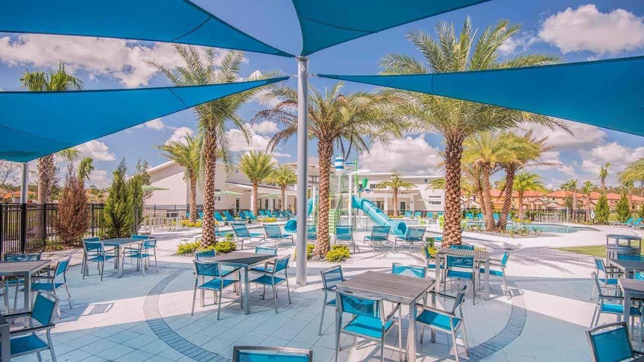 Veranda Palm Resort 12br Pool Spa Villa 2452 property views in Kissimmee, FL — gallery photo 3