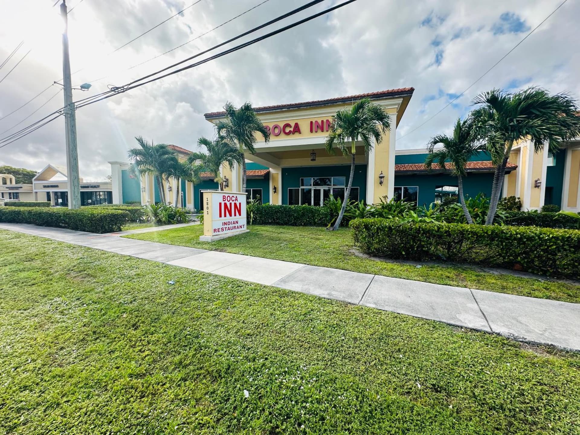 Boca Inn featured exterior or lobby in Boca Raton, FL — similar hotel