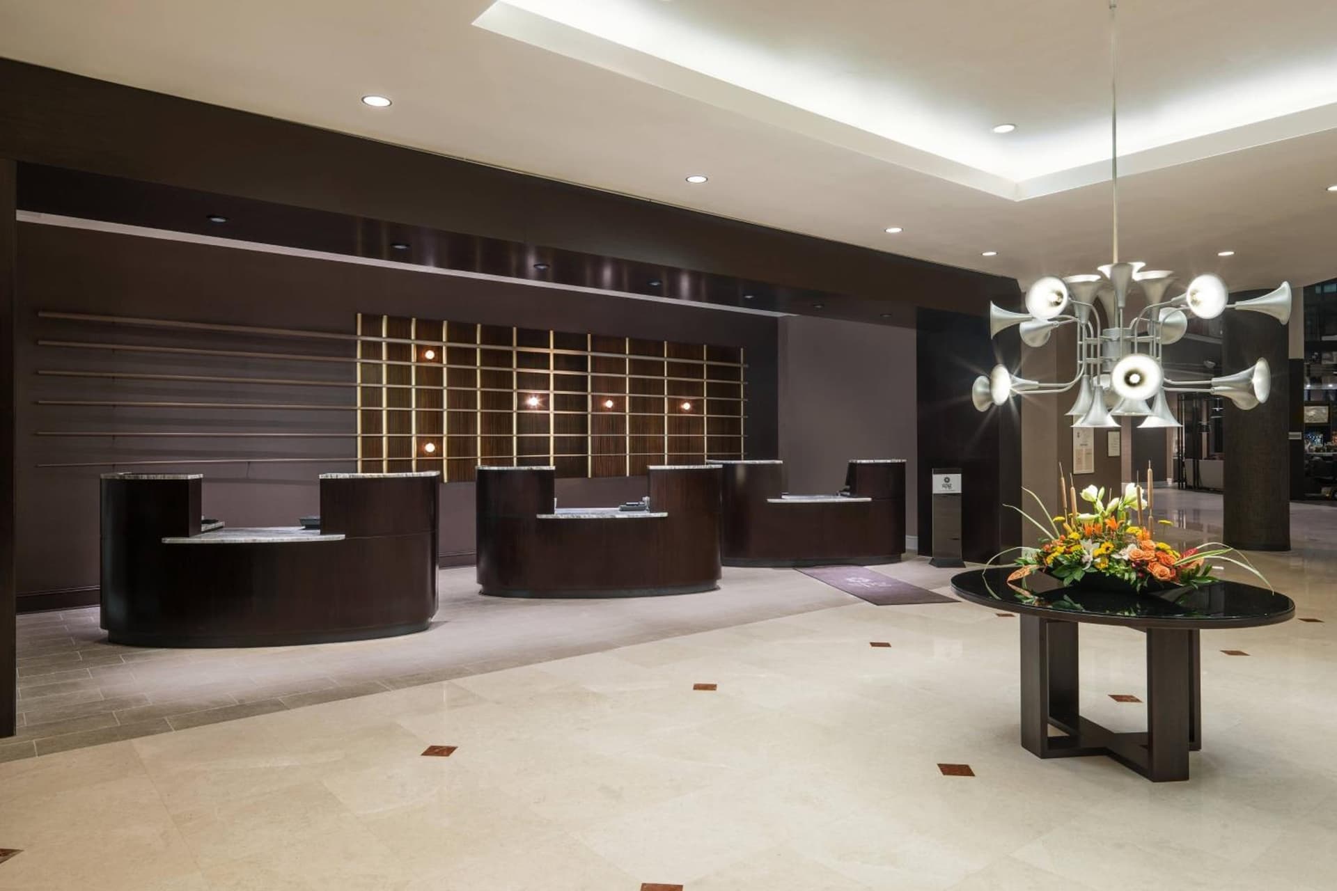 Memphis Riverline Hotel interior in Memphis, TN — gallery photo 2