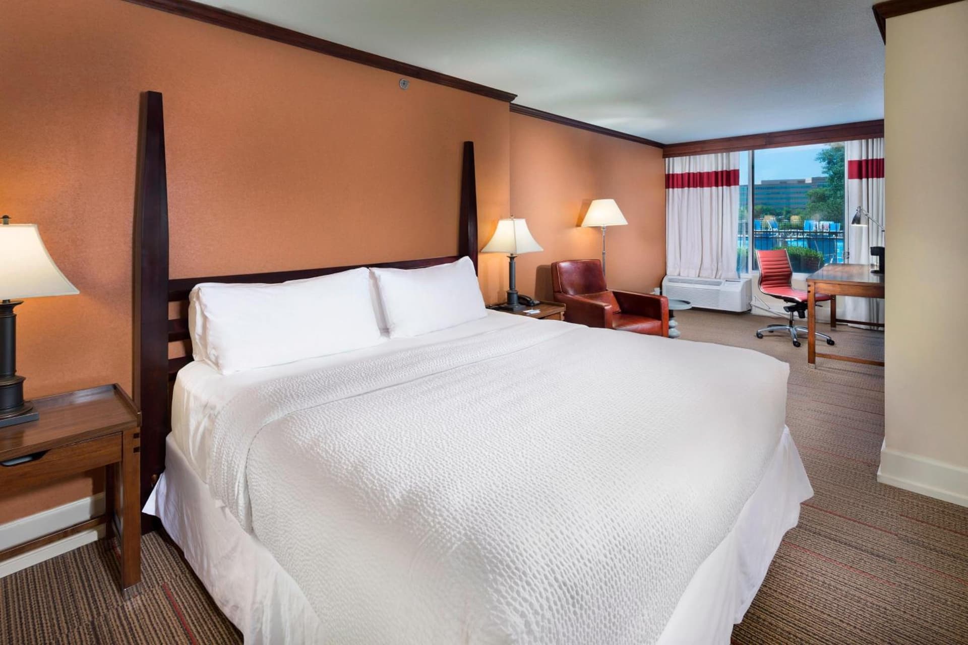 Four Points by Sheraton Kansas City Airport property views in Kansas City, KS — gallery photo 3