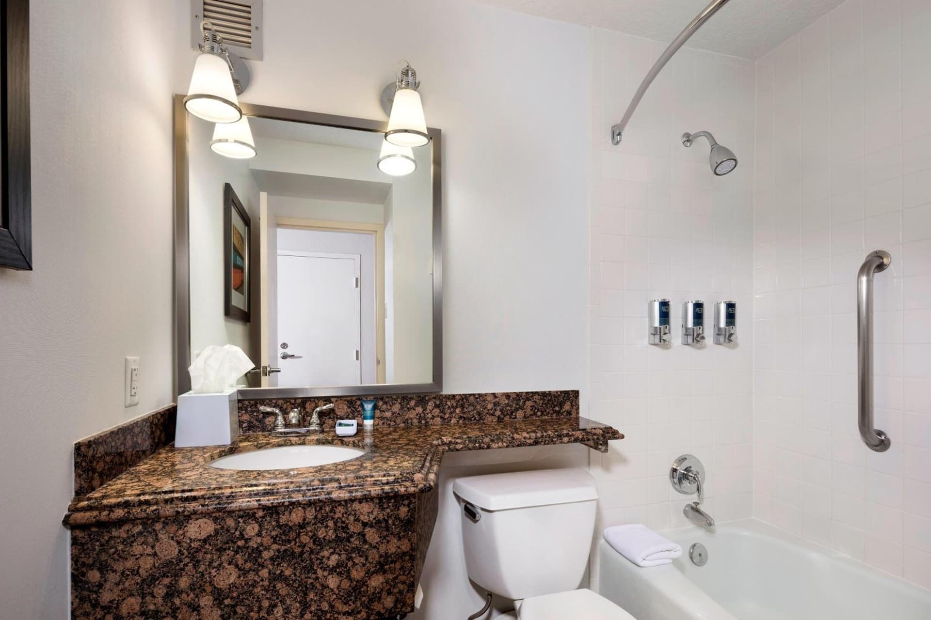 Four Points by Sheraton Kansas City Airport gallery photo in Kansas City, KS — image 17