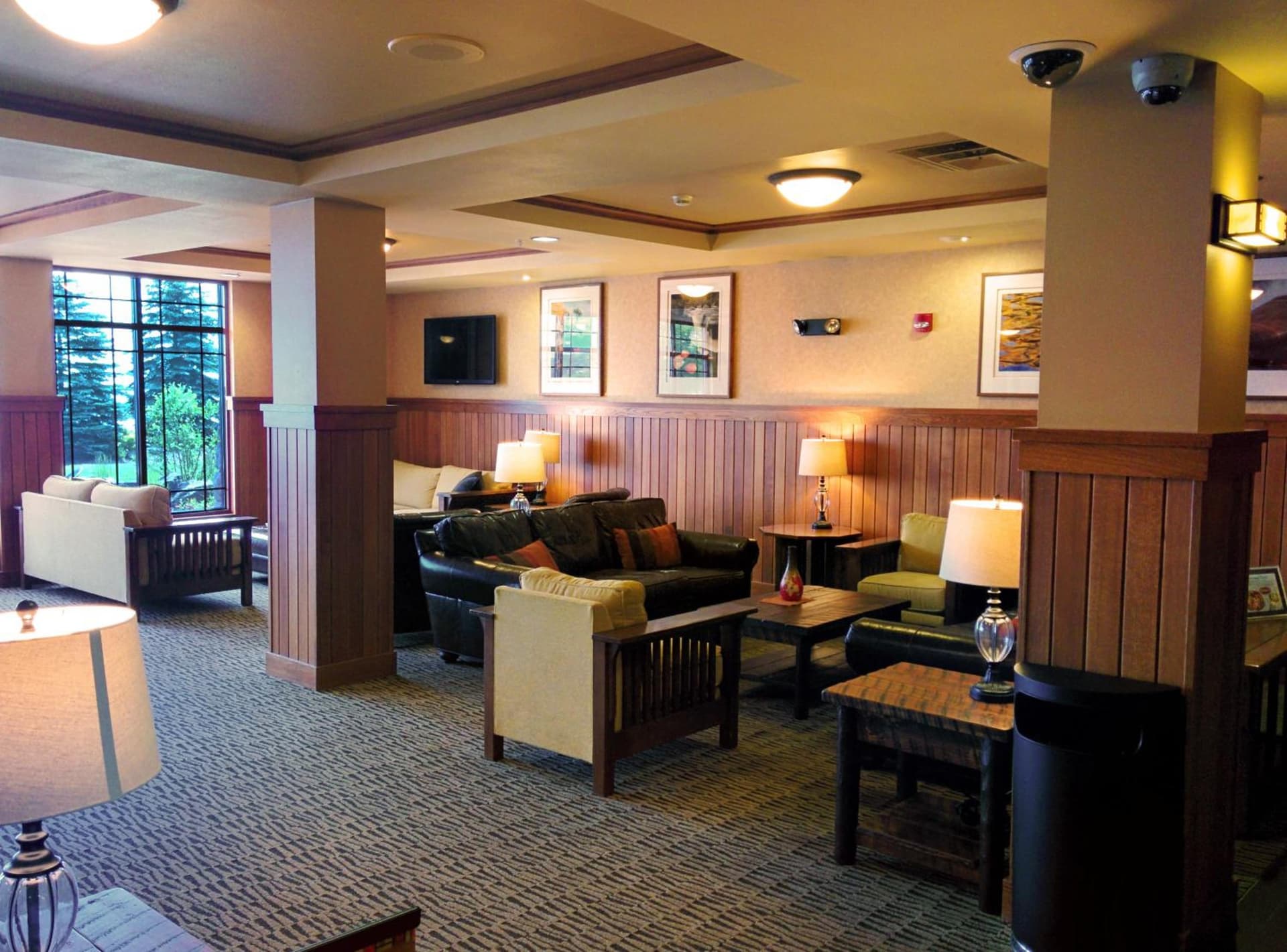 Canal Park Lodge property views in Duluth, MN — gallery photo 3