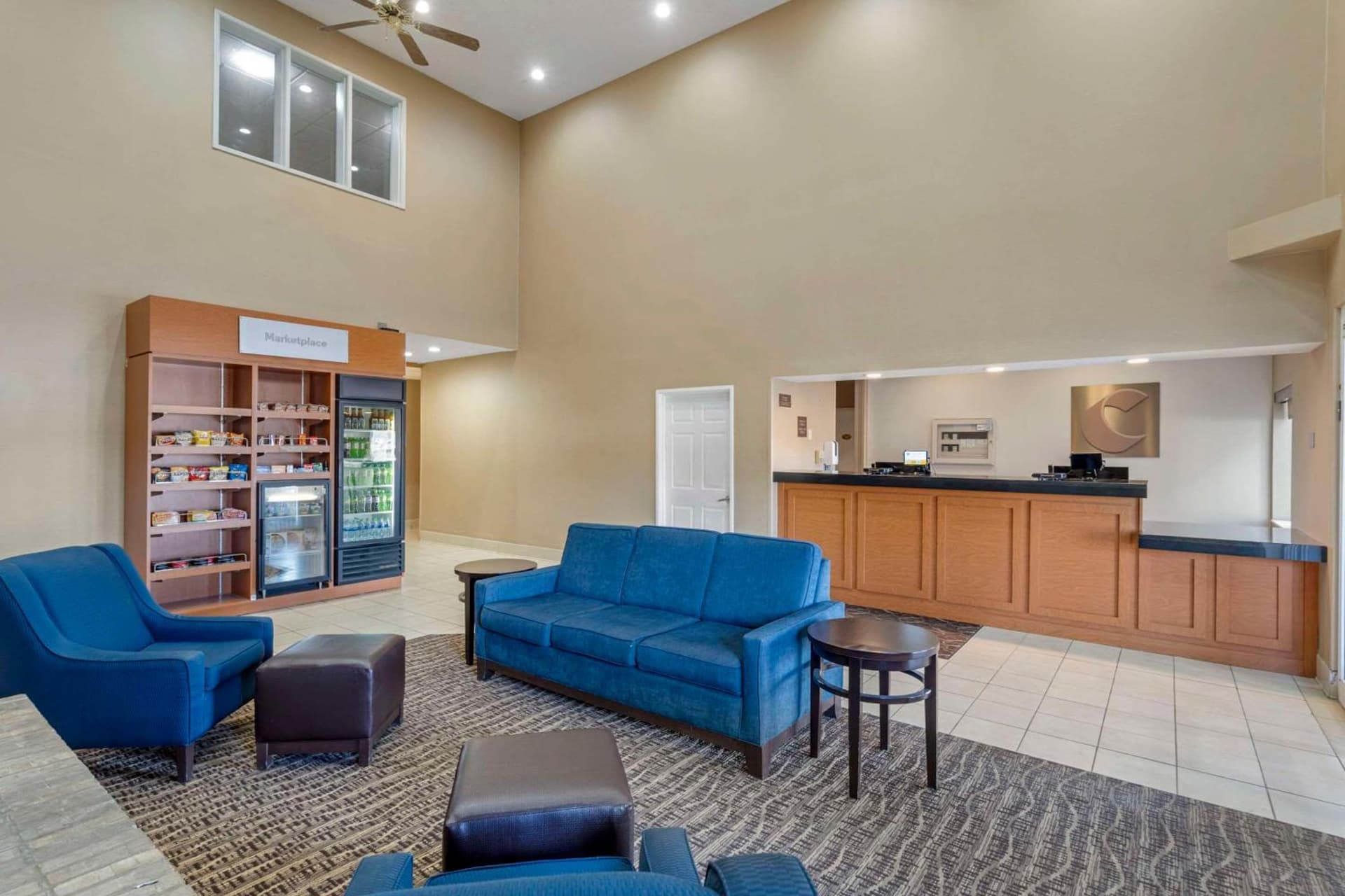 Comfort Suites Normal University area gallery photo in Bloomington, IL — image 15