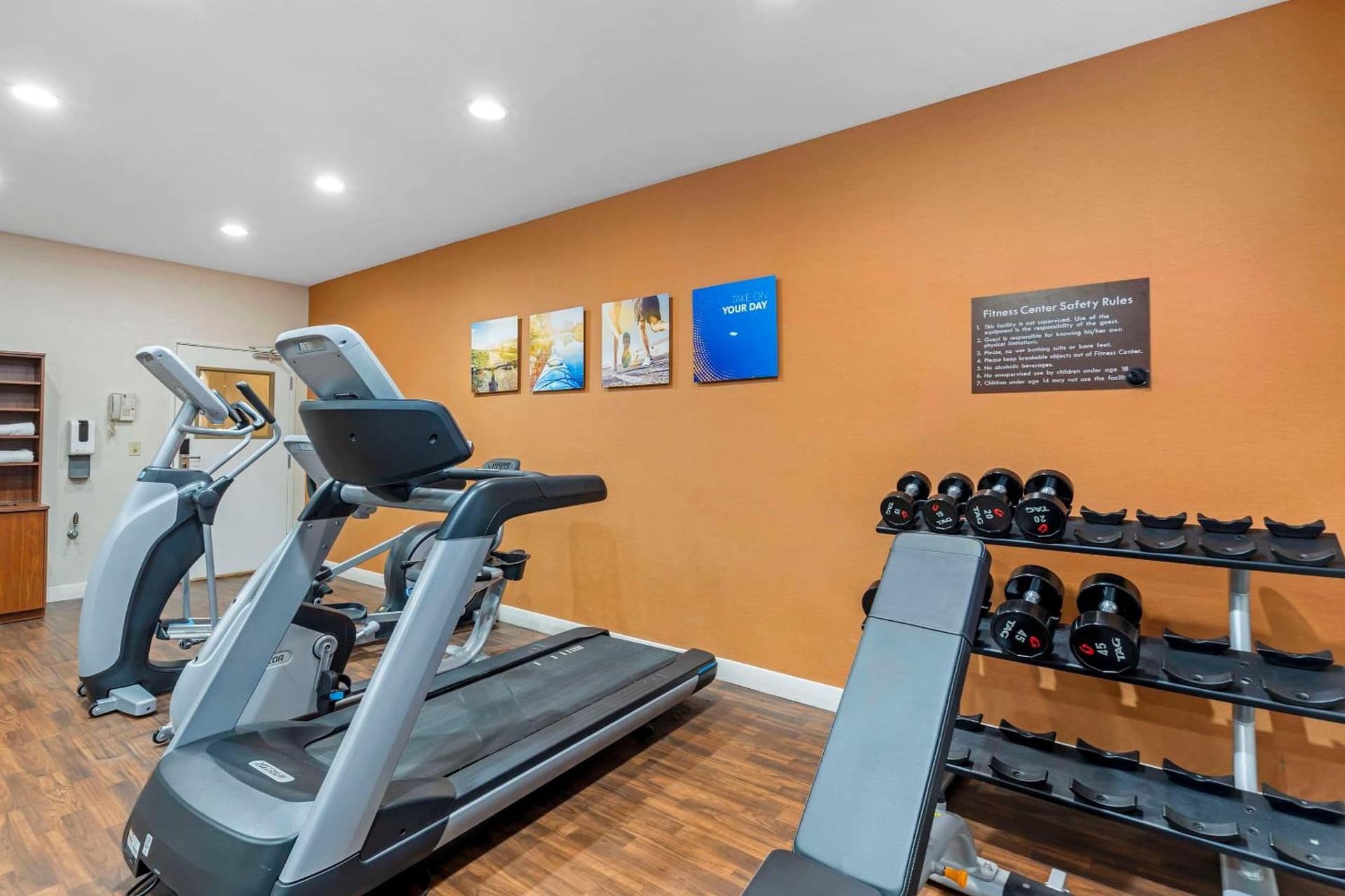 Comfort Suites Normal University area gallery photo in Bloomington, IL — image 5