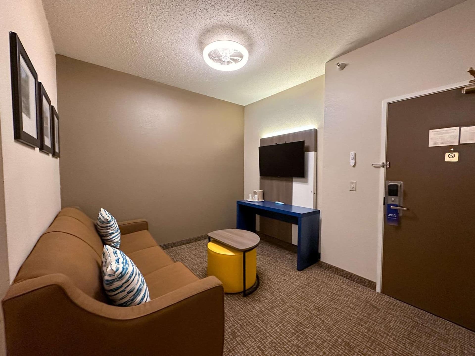 Comfort Inn & Suites Geneva- West Chicago gallery photo in Geneva, IL — image 42