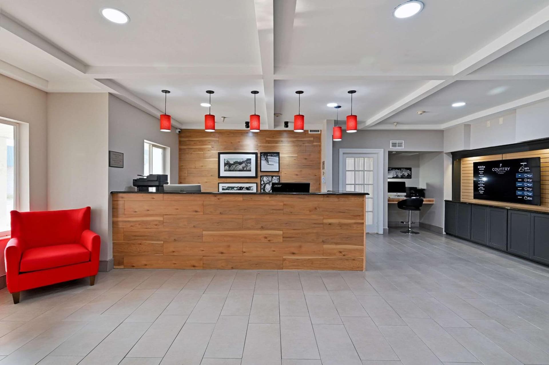Country Inn & Suites by Radisson, Bloomington-Normal Airport, IL gallery photo in Bloomington, IL — image 23