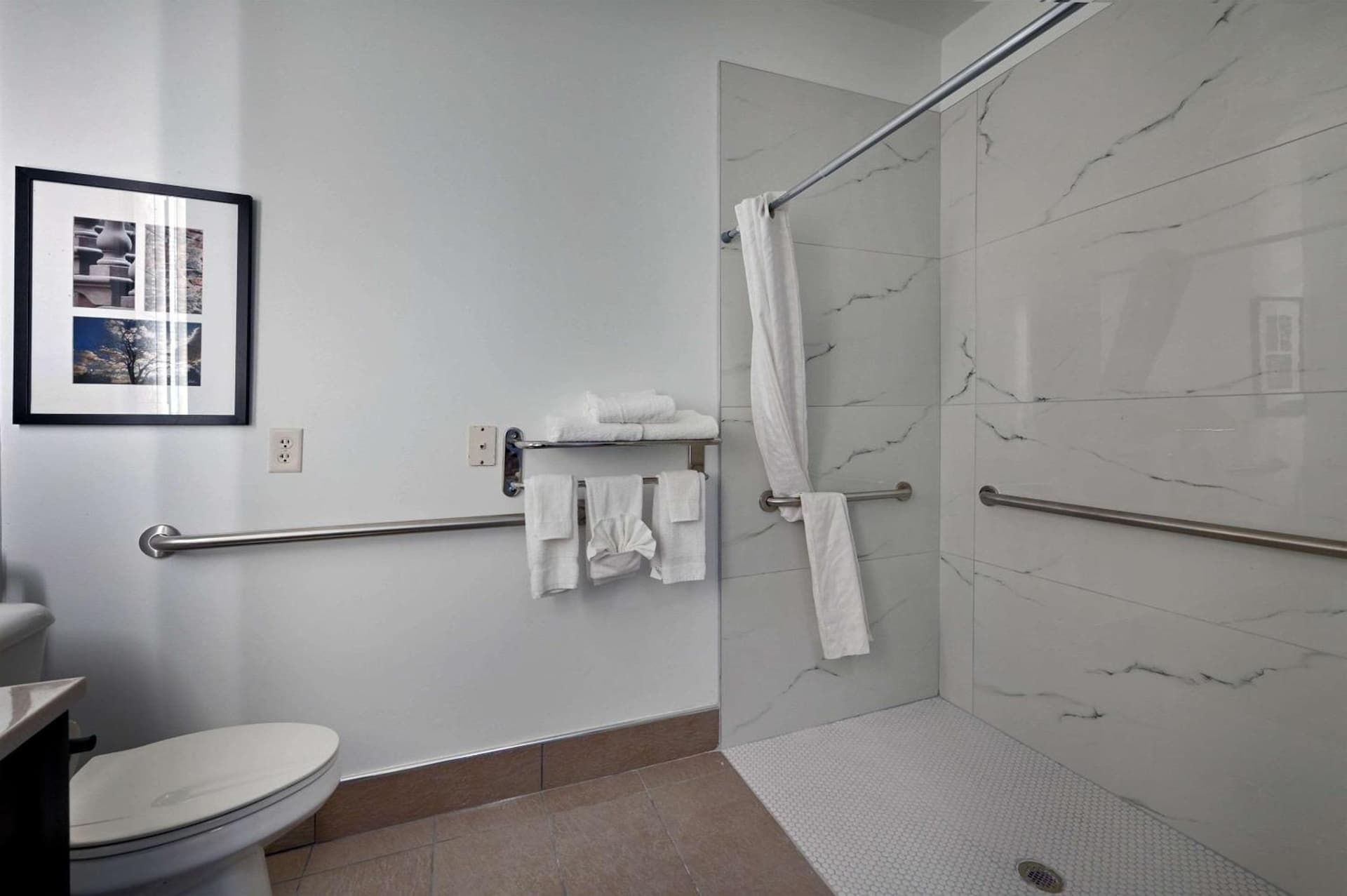 Country Inn & Suites by Radisson, Bloomington-Normal Airport, IL gallery photo in Bloomington, IL — image 12