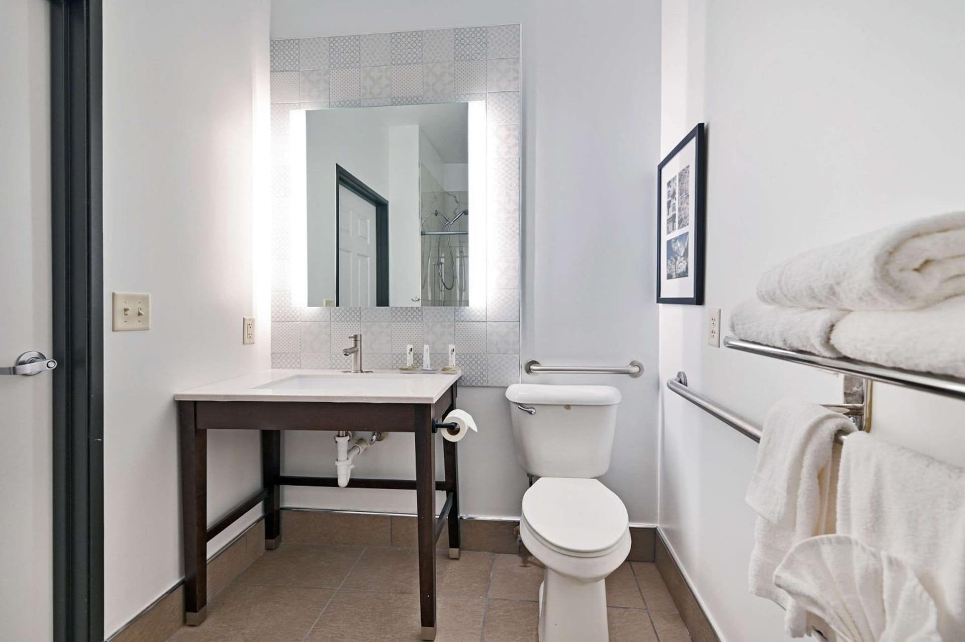 Country Inn & Suites by Radisson, Bloomington-Normal Airport, IL gallery photo in Bloomington, IL — image 39
