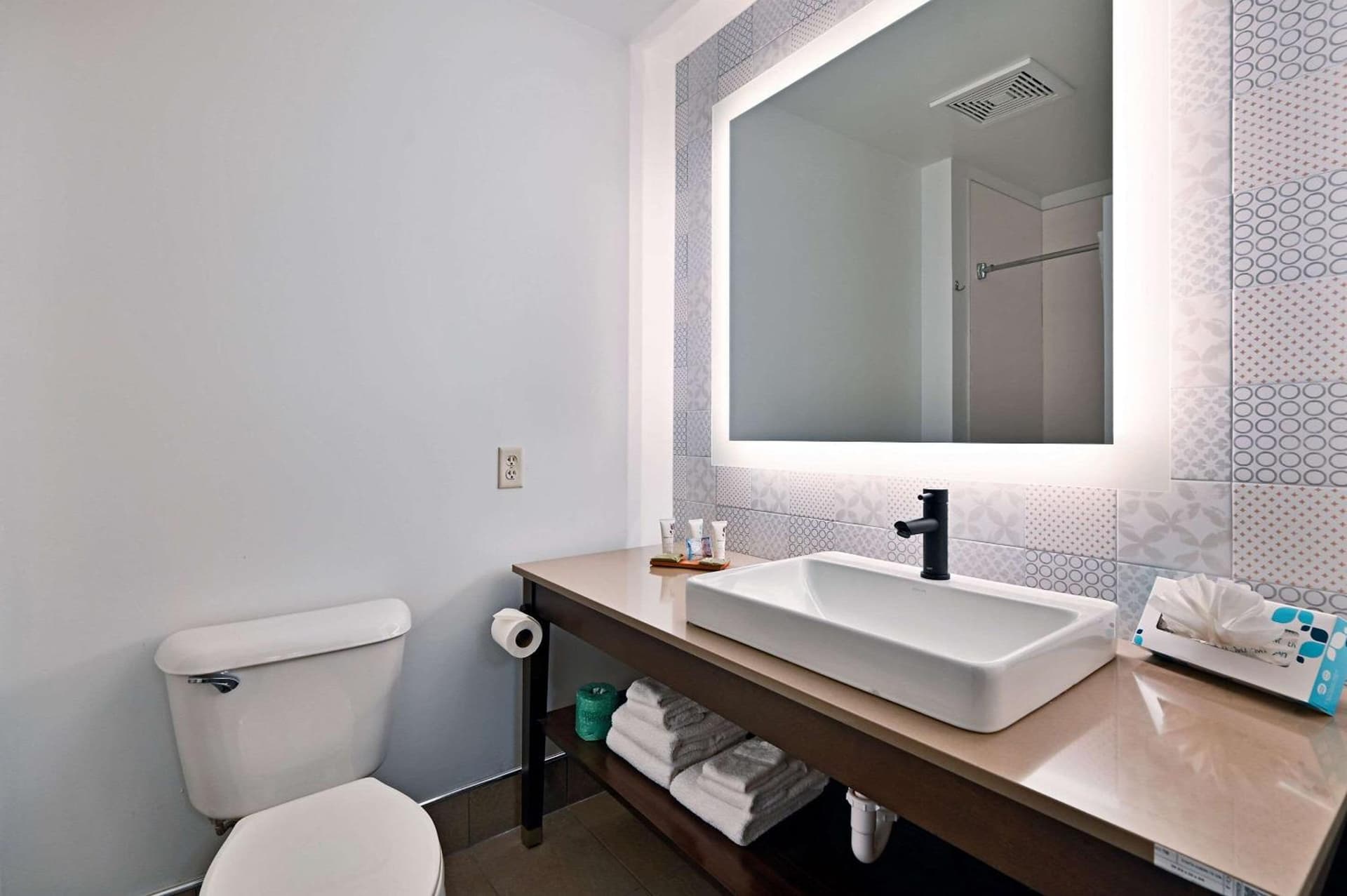 Country Inn & Suites by Radisson, Bloomington-Normal Airport, IL gallery photo in Bloomington, IL — image 42