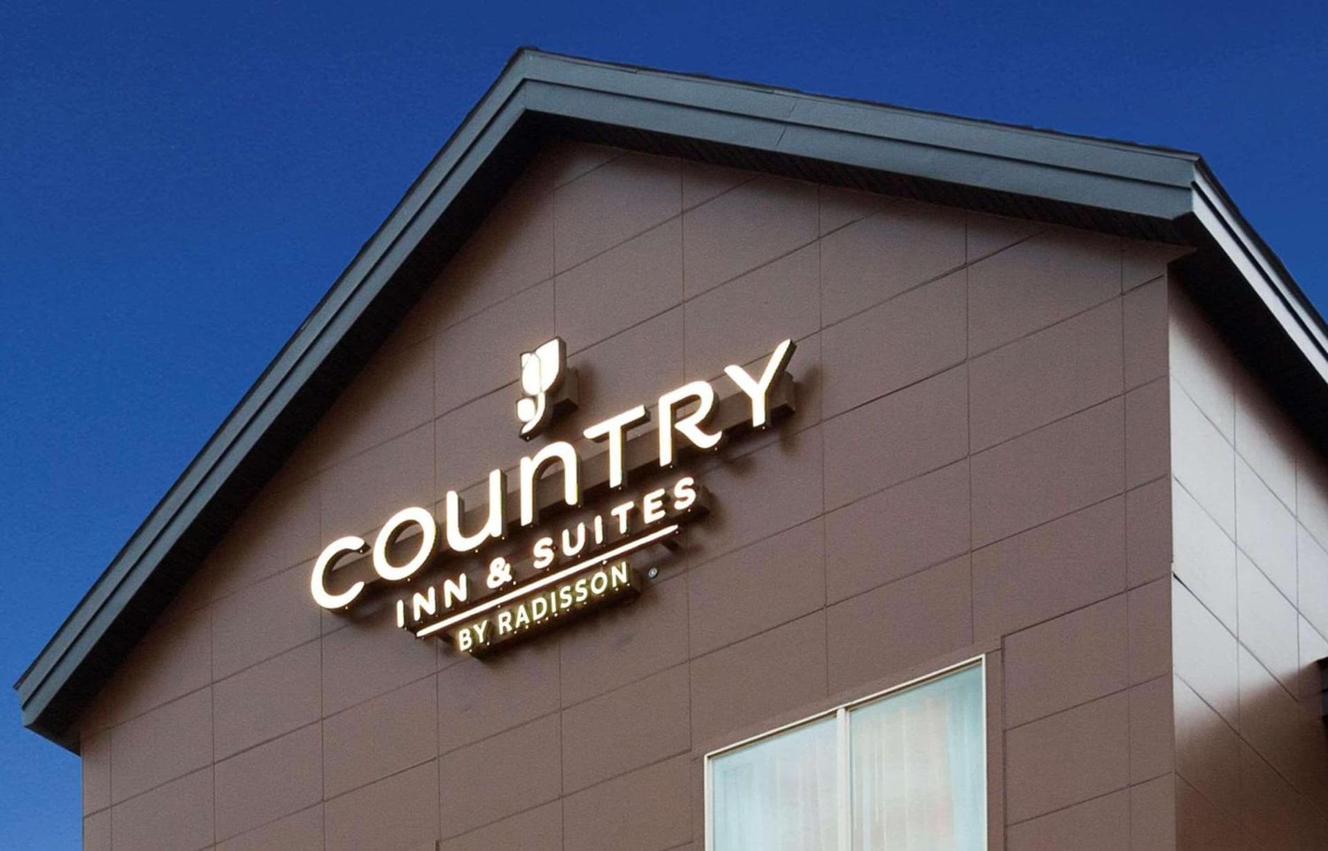 Country Inn & Suites by Radisson, Buffalo, MN property views in Buffalo, MN — gallery photo 3