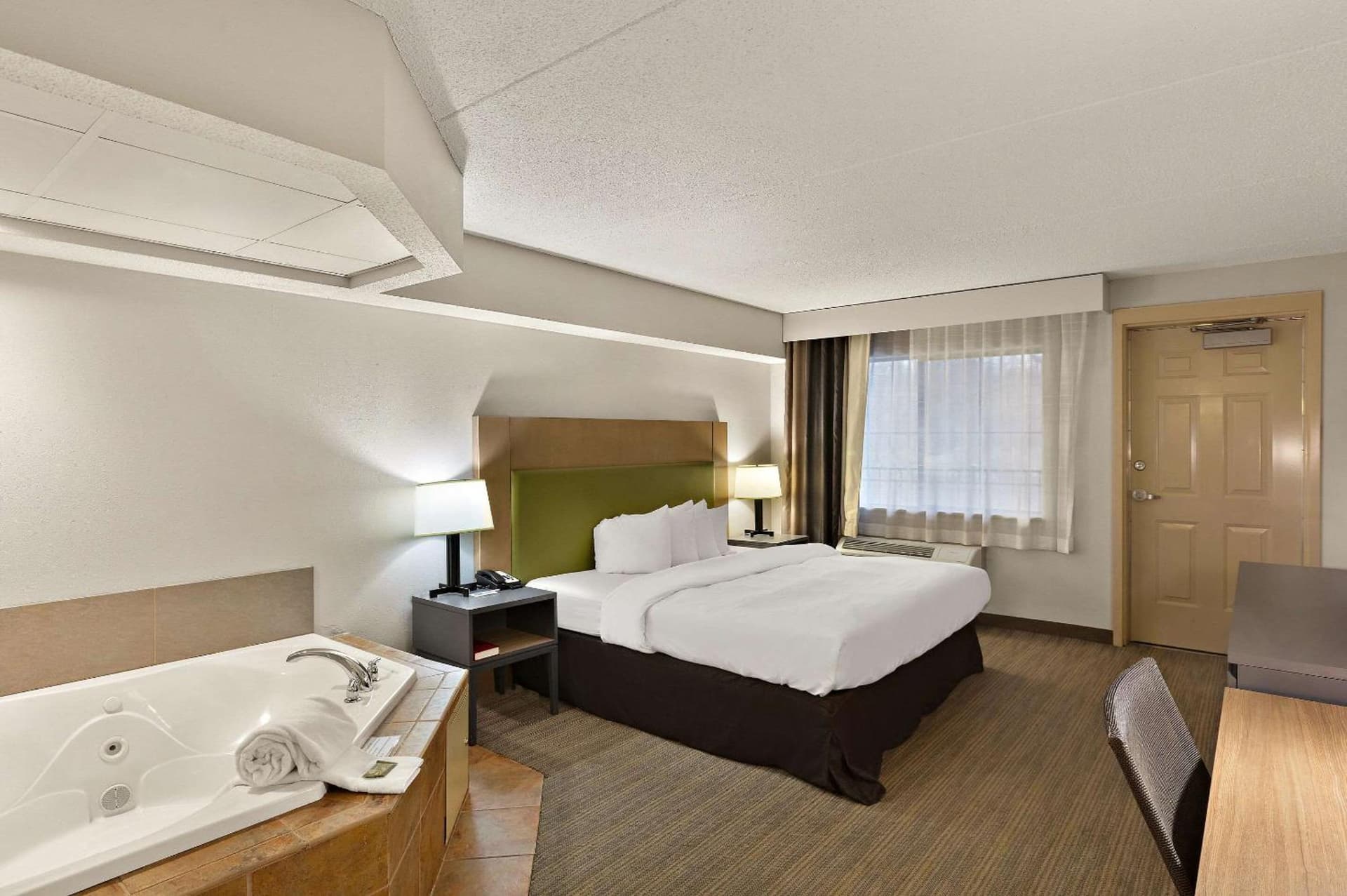 Country Inn & Suites by Radisson, Jonesborough-Johnson City West, TN gallery photo in Jonesborough, TN — image 59