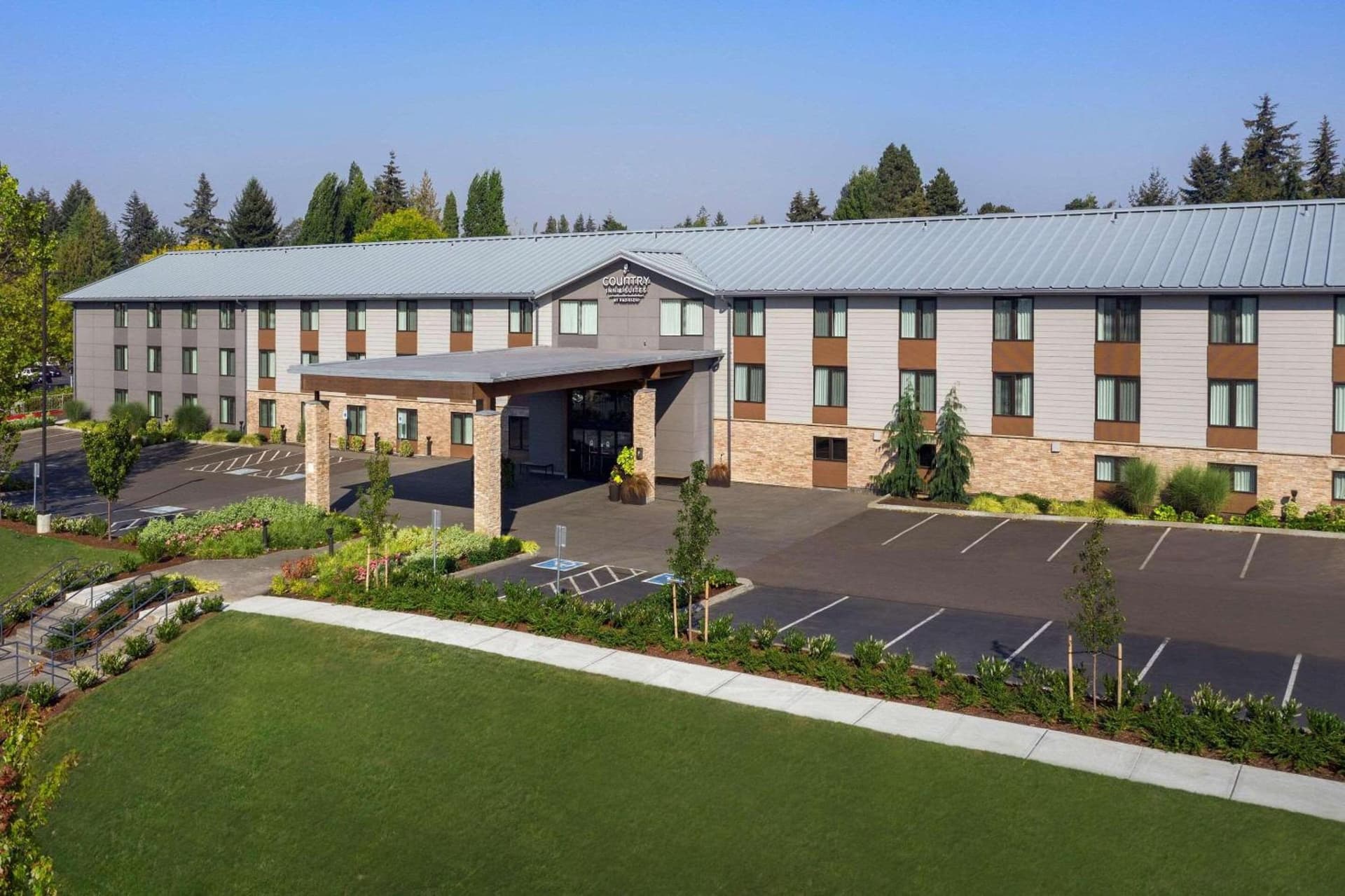 Country Inn & Suites by Radisson, Seattle-Tacoma International Airport, WA featured exterior or lobby in SeaTac, WA — similar hotel